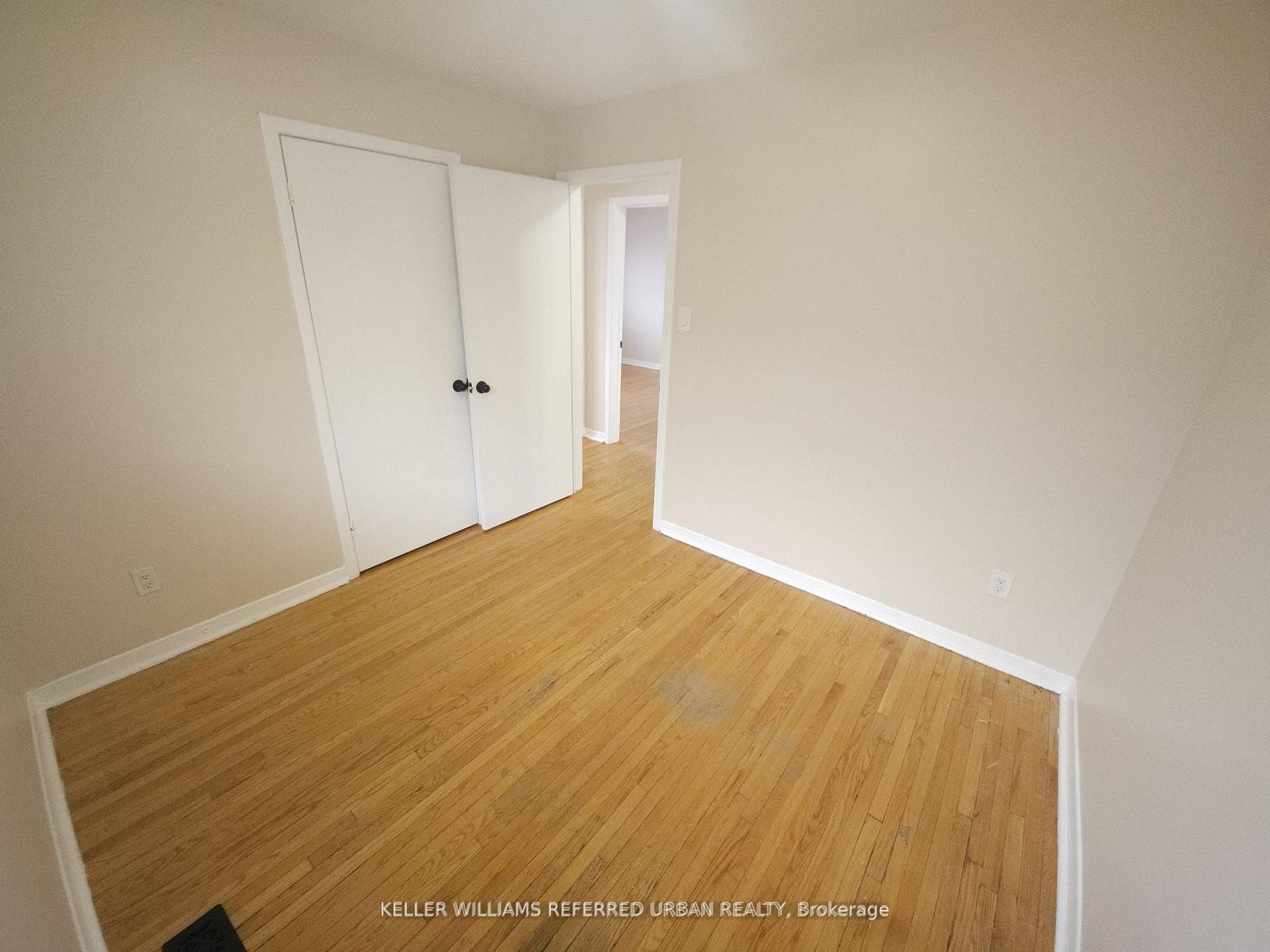 Photo 12 of 30 Picaro Drive, North York, Glenfield-Jane Heights — HOMEH