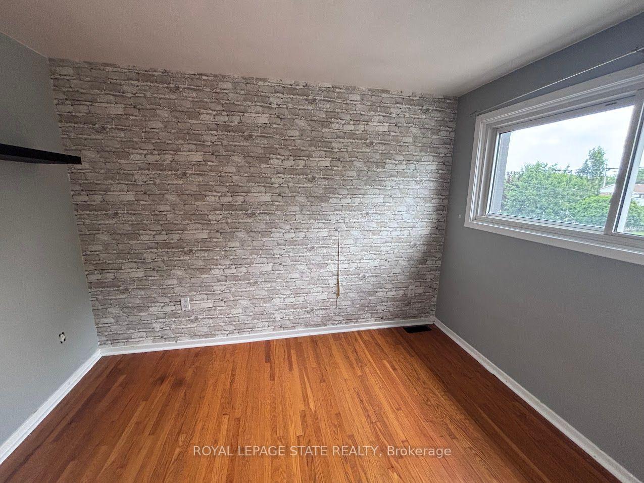 Photo 11 of Unit 304, 5 Viking Court, Grimsby, Grimsby Beach — HOMEH