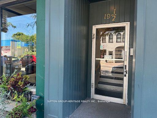 Photo 2 of Unit 1, 19.5 King Street W, Clarington, Bowmanville — HOMEH