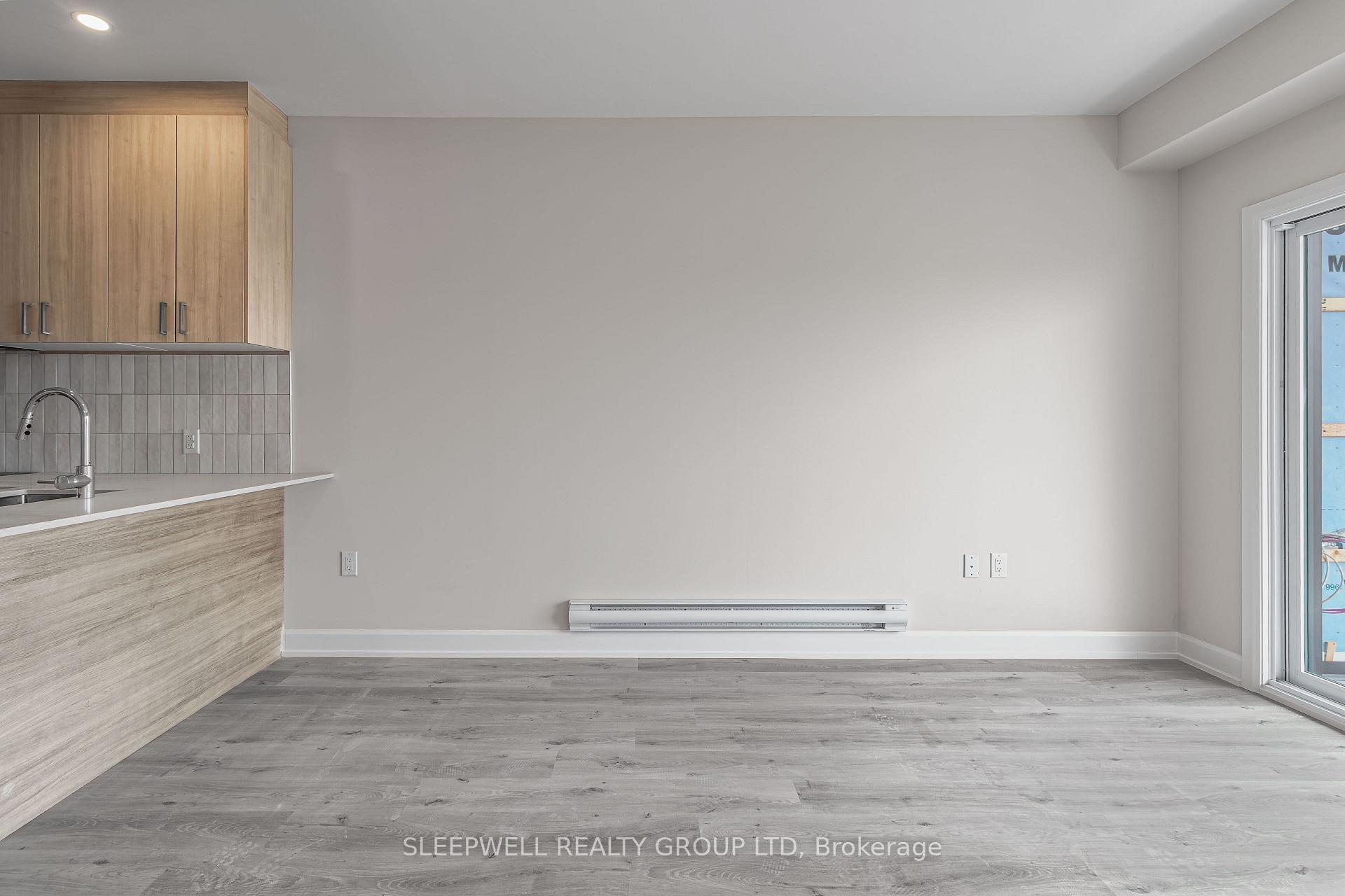Photo 5 of Unit 403, 370 Cambridge Street N, Ottawa, West Centre Town — HOMEH