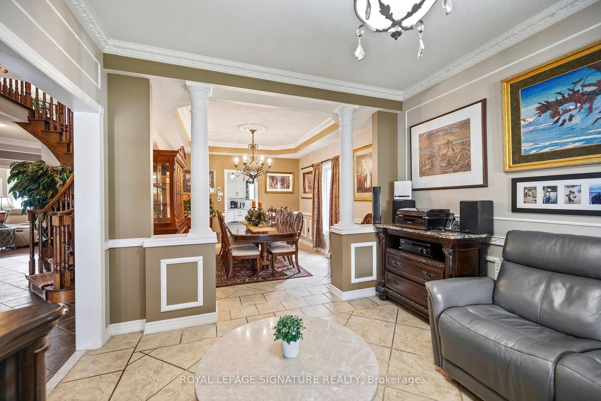 Photo 8 of 11 Downey Drive, Whitby, Brooklin — HOMEH