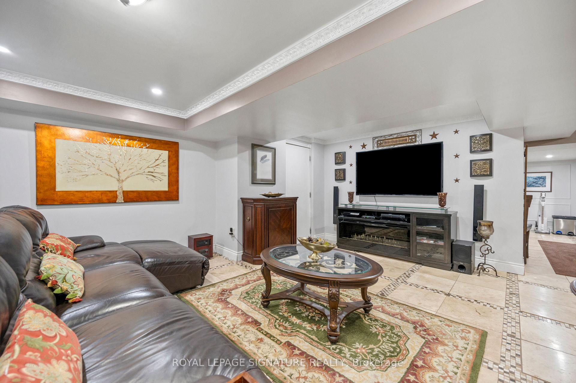 Photo 42 of 11 Downey Drive, Whitby, Brooklin — HOMEH
