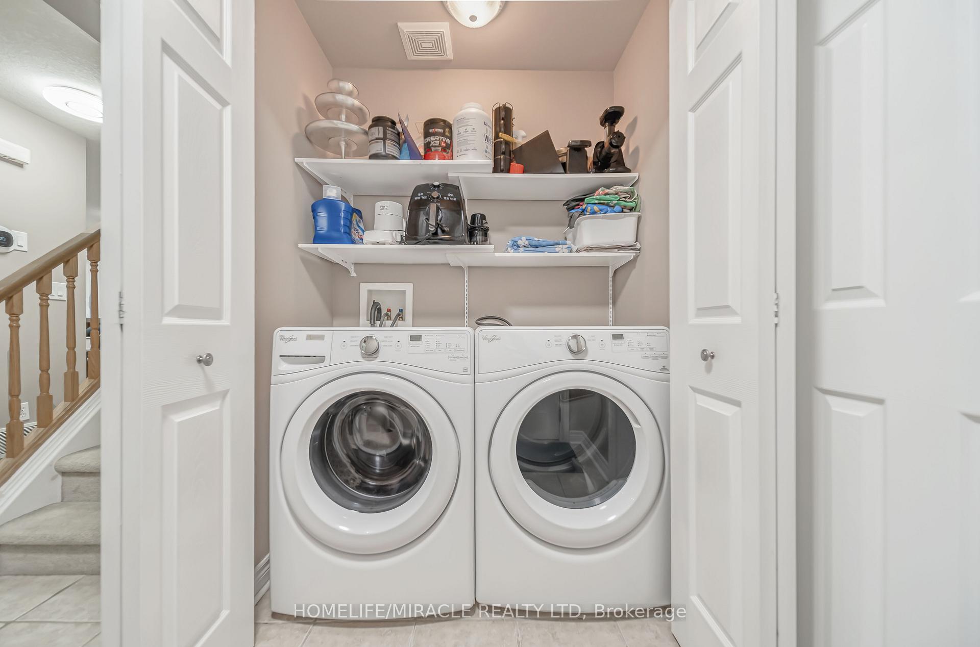 Photo 25 of 93 Lynch Circle, Guelph, Pineridge/Westminster Woods — HOMEH