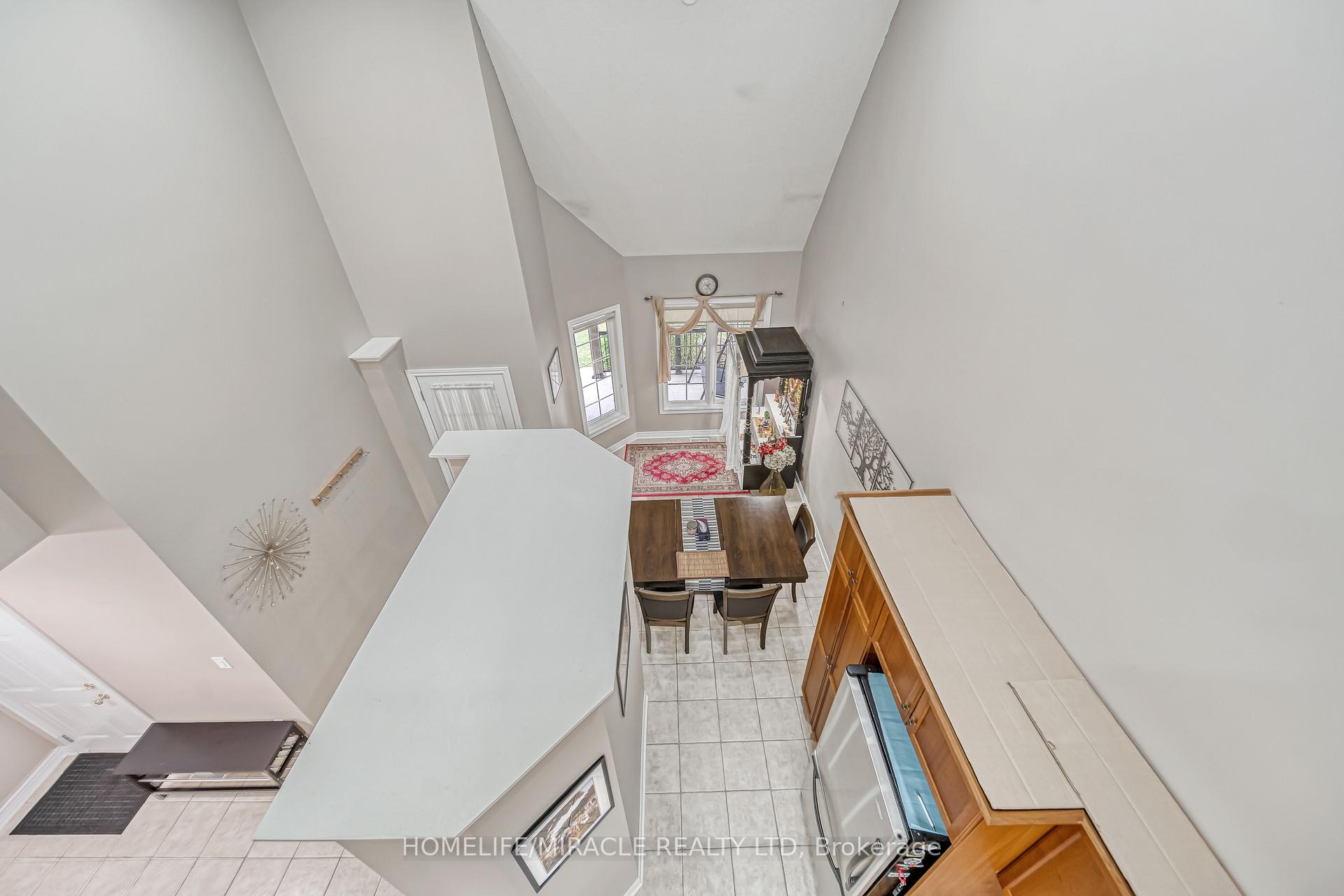 Photo 28 of 93 Lynch Circle, Guelph, Pineridge/Westminster Woods — HOMEH