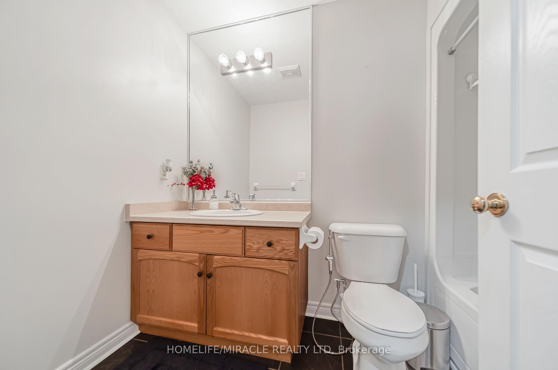 Photo 33 of 93 Lynch Circle, Guelph, Pineridge/Westminster Woods — HOMEH