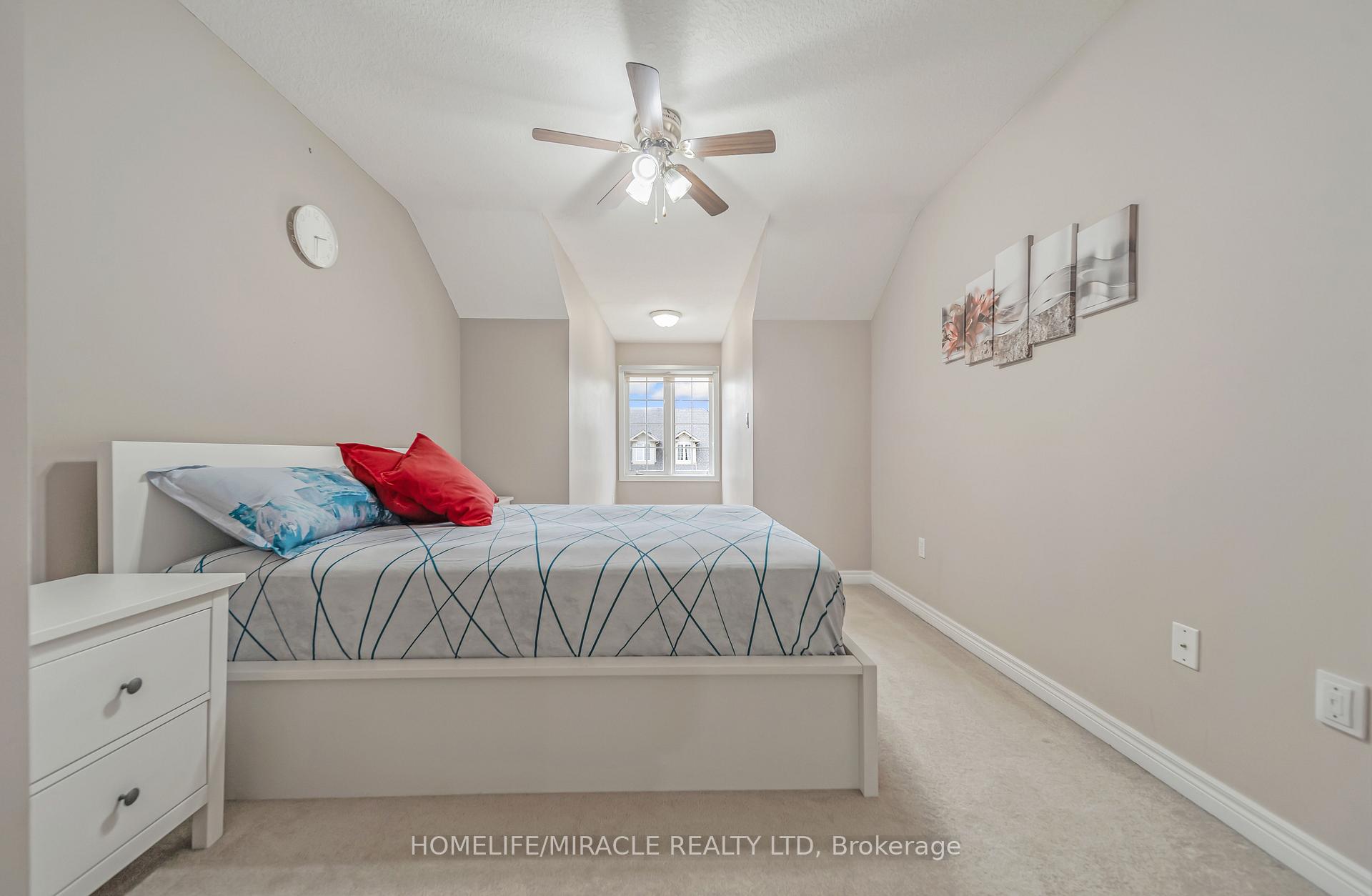 Photo 34 of 93 Lynch Circle, Guelph, Pineridge/Westminster Woods — HOMEH