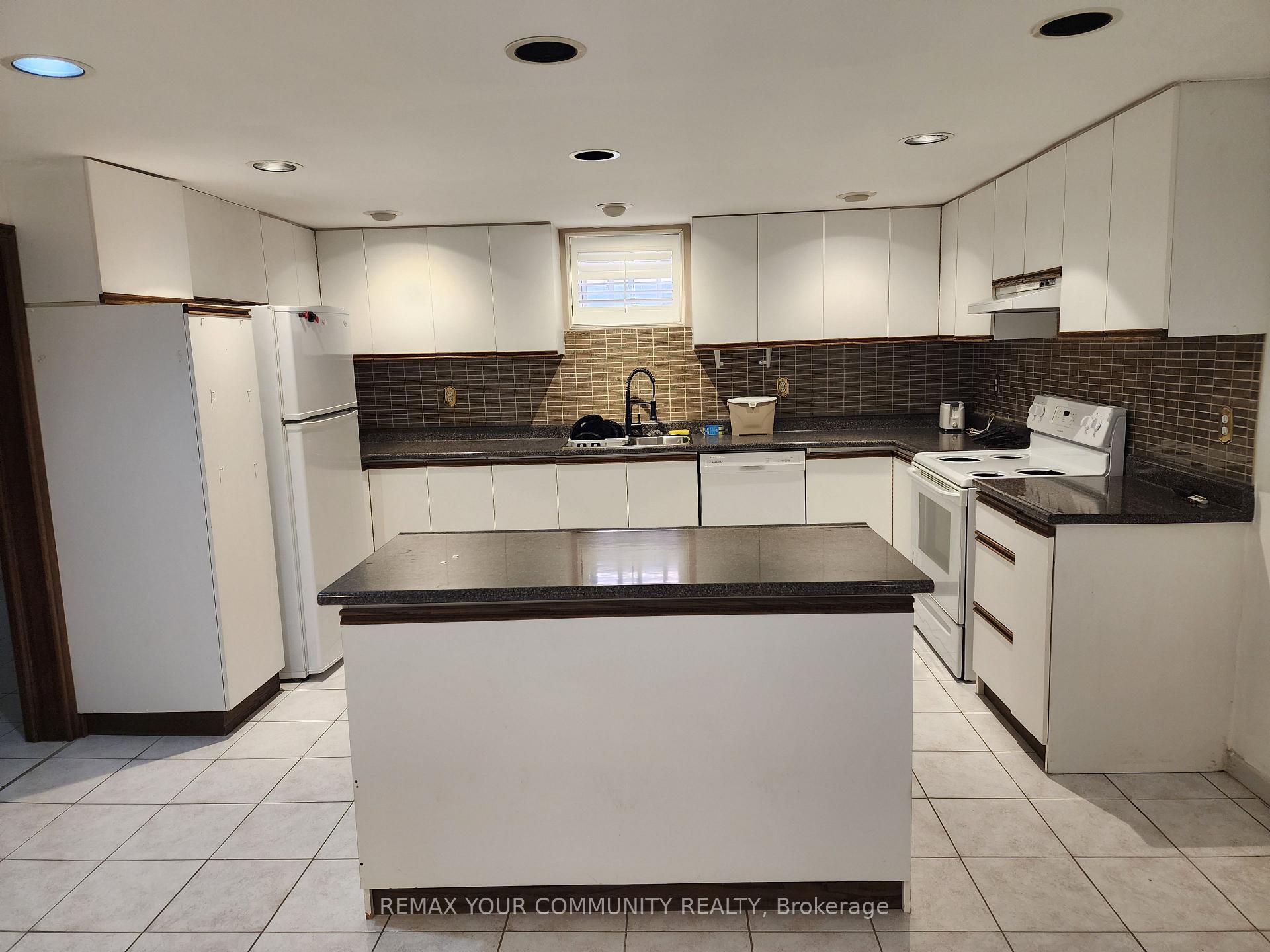 Photo 3 of Unit Basement, 52 Flushing Avenue, Vaughan, East Woodbridge — HOMEH