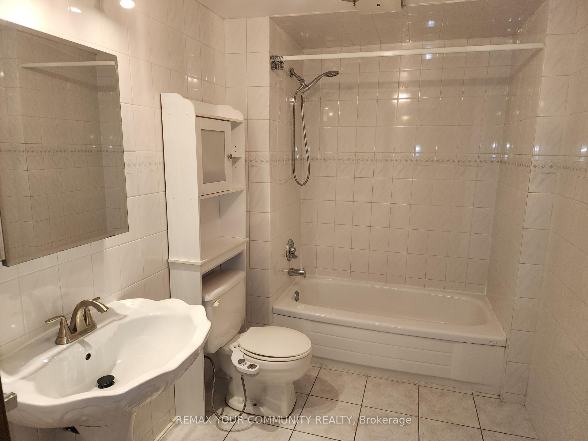 Photo 6 of Unit Basement, 52 Flushing Avenue, Vaughan, East Woodbridge — HOMEH