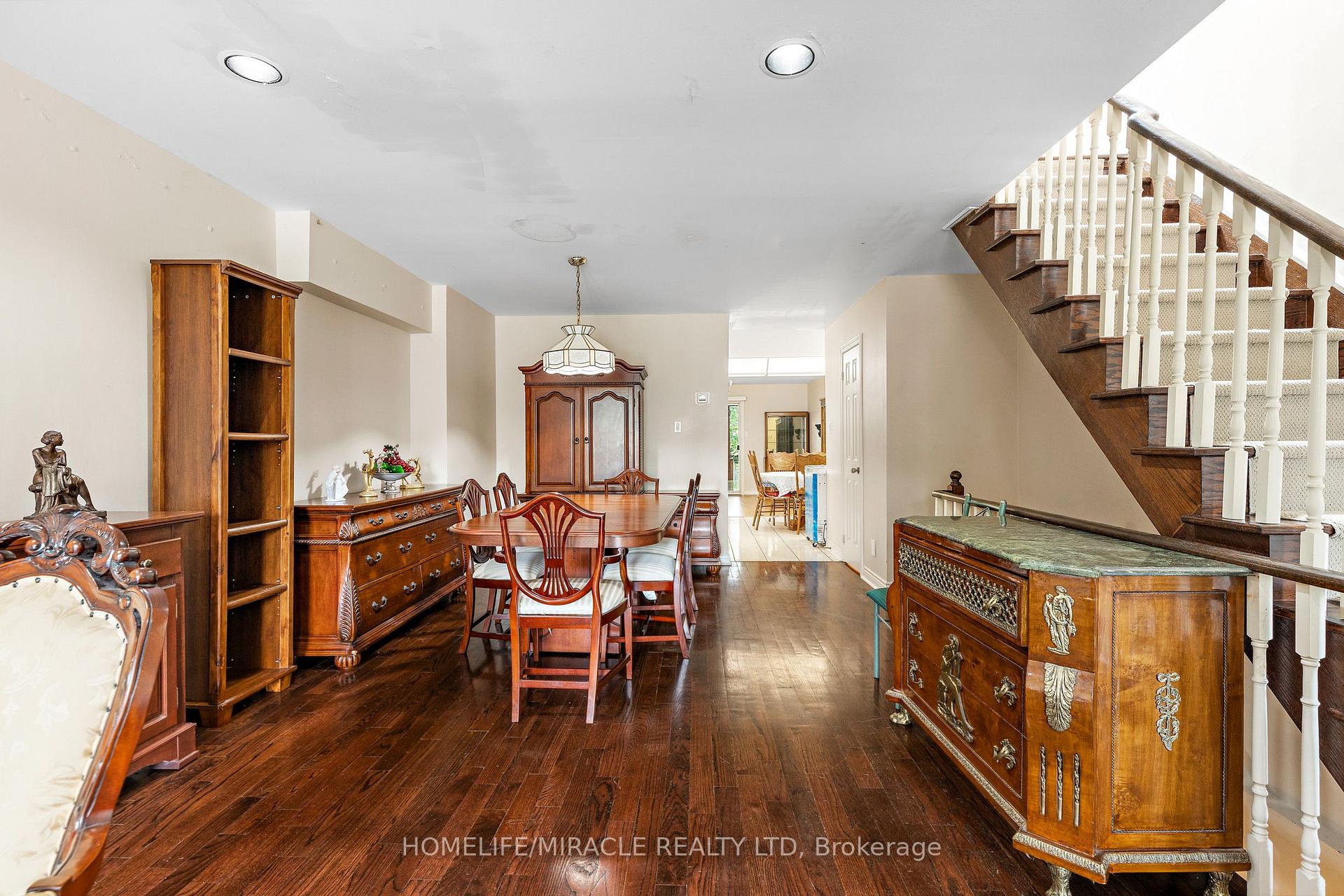 Photo 9 of 33 Torrens Avenue, Toronto, Broadview North — HOMEH