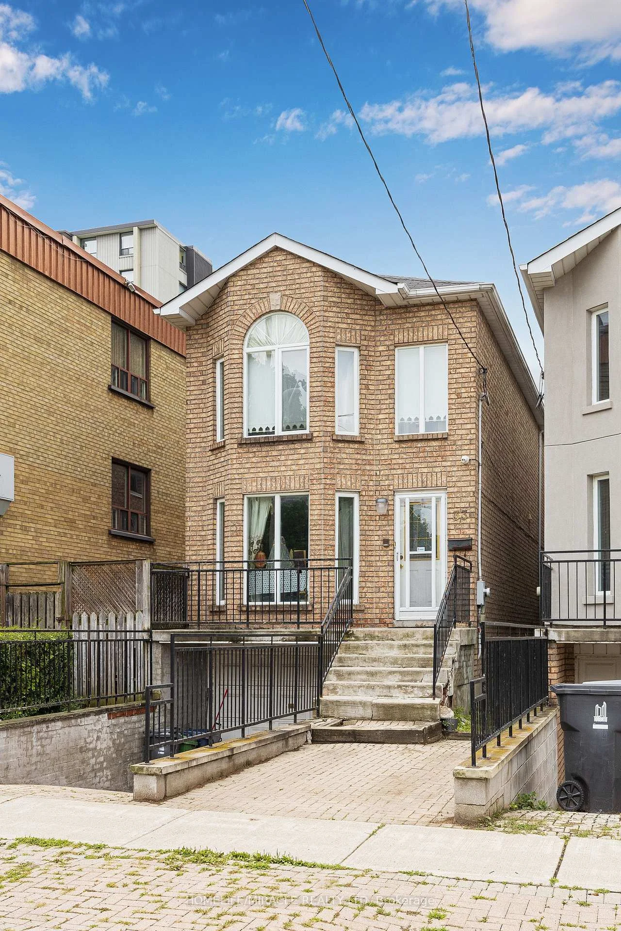 Photo 2 of 33 Torrens Avenue, Toronto, Broadview North — HOMEH