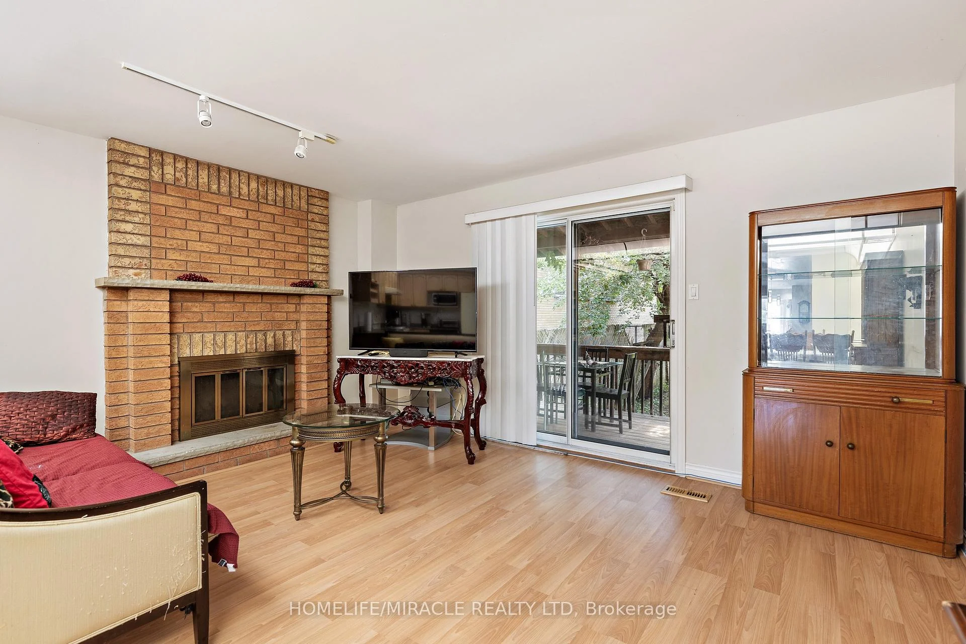 Photo 18 of 33 Torrens Avenue, Toronto, Broadview North — HOMEH