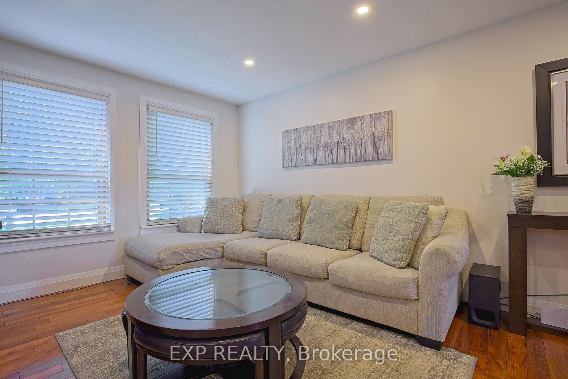 Photo 7 of 39 Ainsworth Street, Hamilton, Stoney Creek Mountain — HOMEH