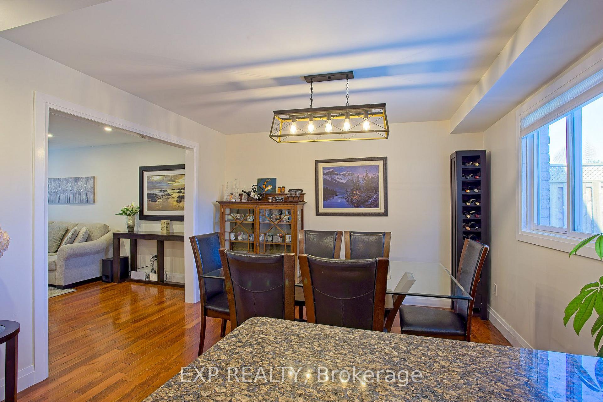 Photo 12 of 39 Ainsworth Street, Hamilton, Stoney Creek Mountain — HOMEH