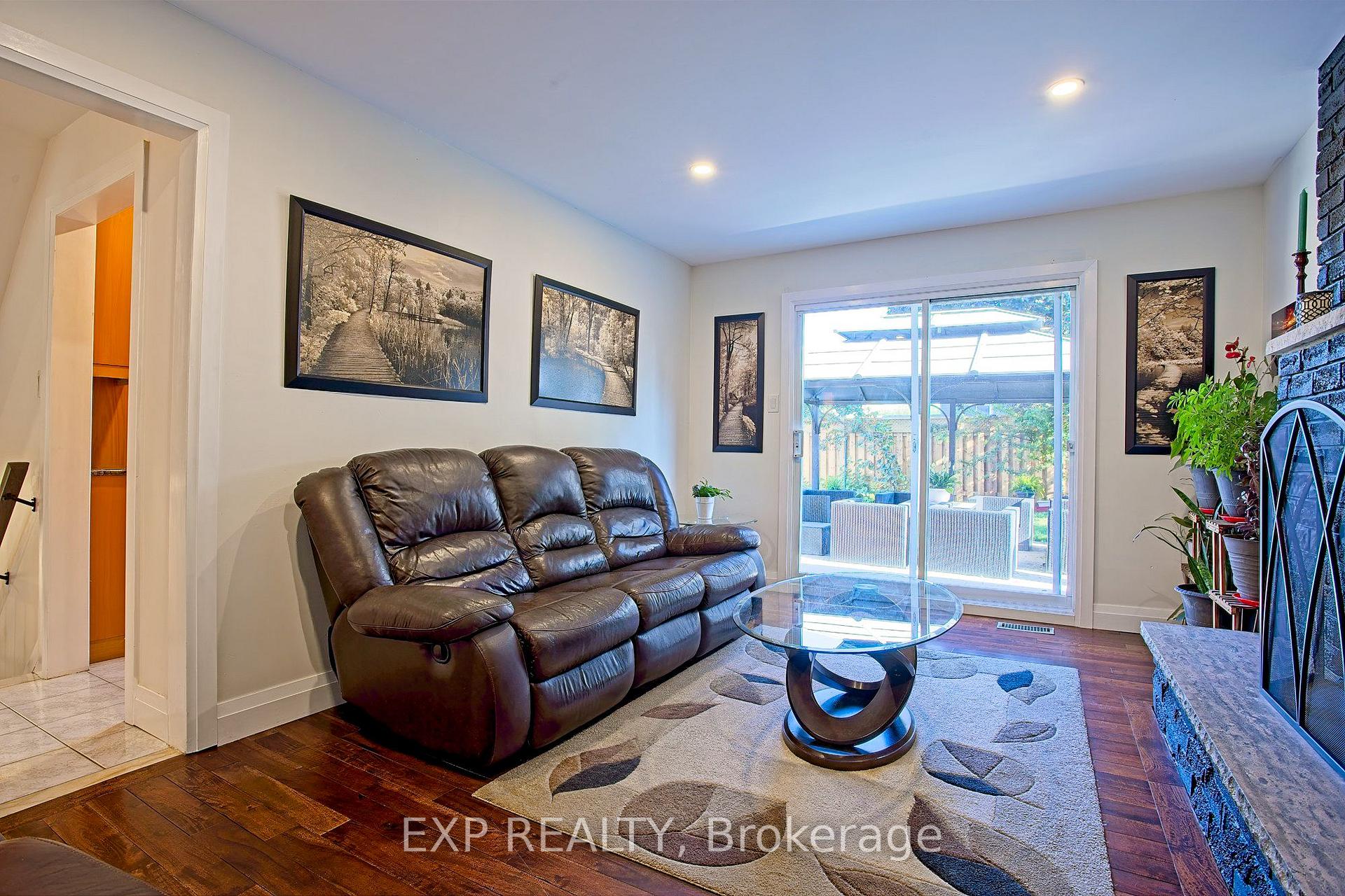 Photo 17 of 39 Ainsworth Street, Hamilton, Stoney Creek Mountain — HOMEH