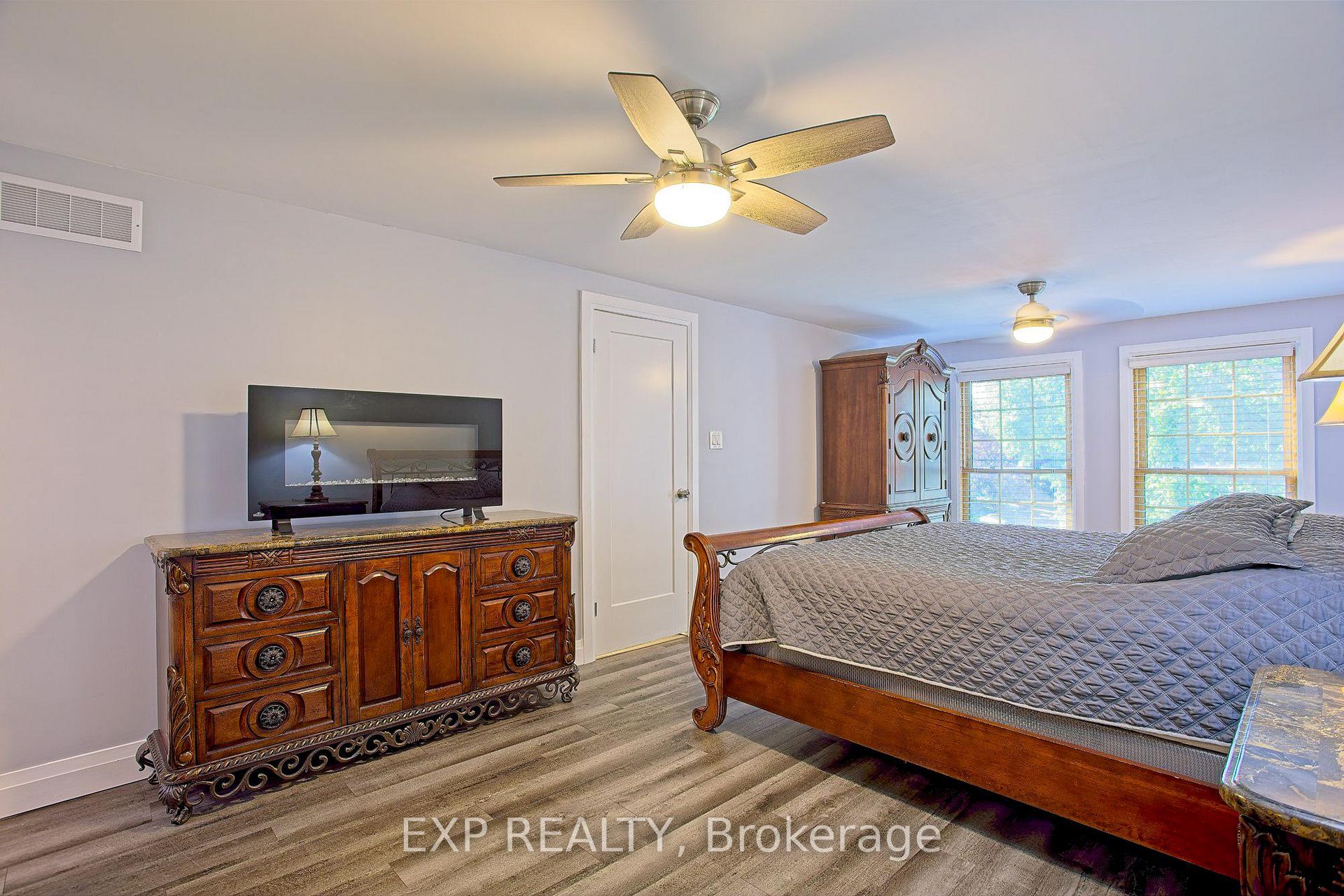 Photo 23 of 39 Ainsworth Street, Hamilton, Stoney Creek Mountain — HOMEH