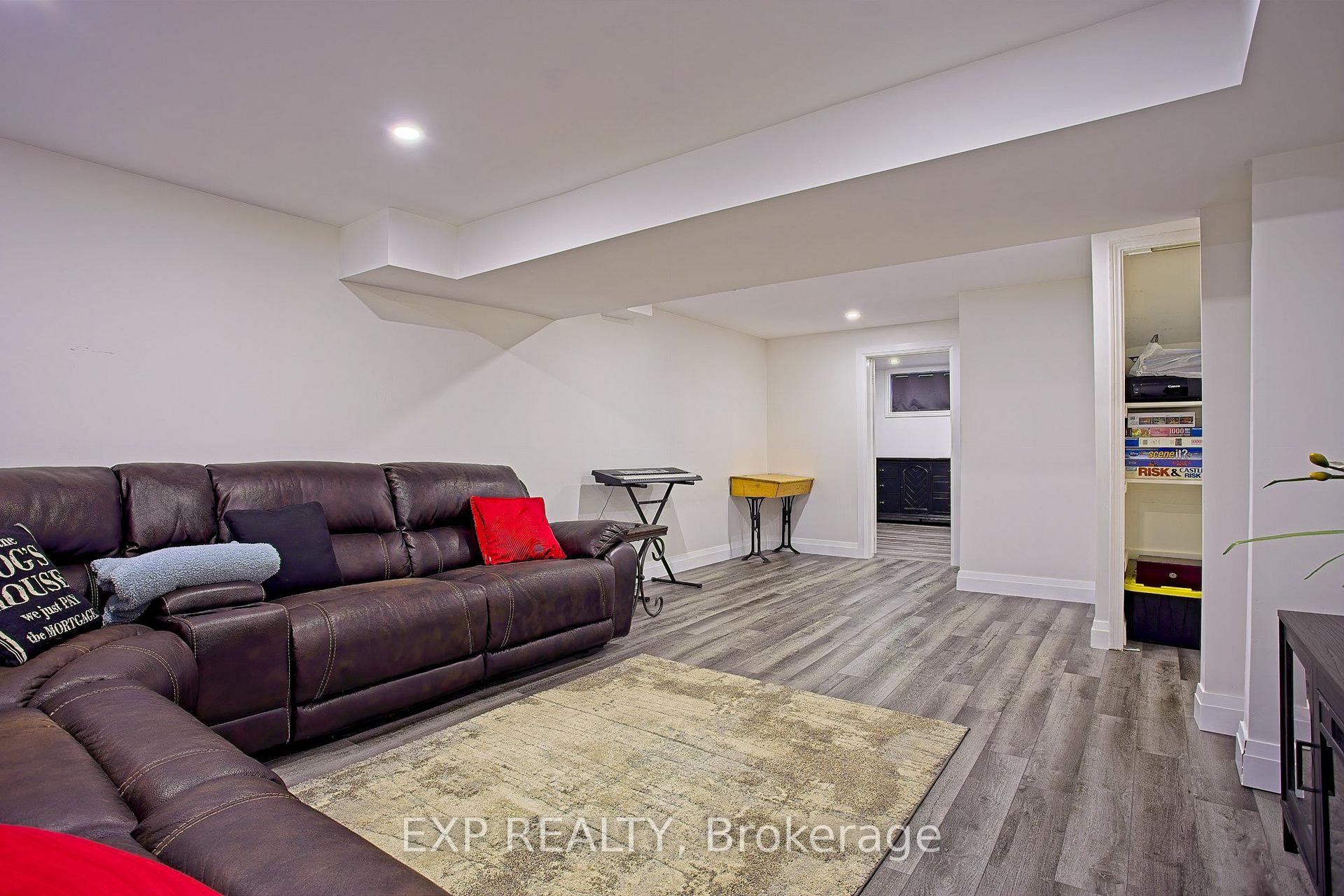 Photo 31 of 39 Ainsworth Street, Hamilton, Stoney Creek Mountain — HOMEH