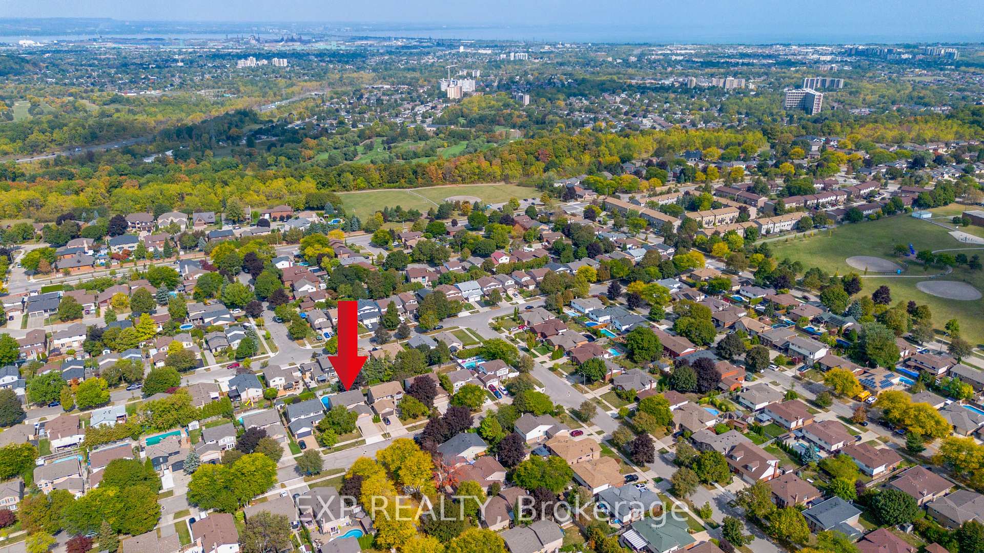 Photo 42 of 39 Ainsworth Street, Hamilton, Stoney Creek Mountain — HOMEH
