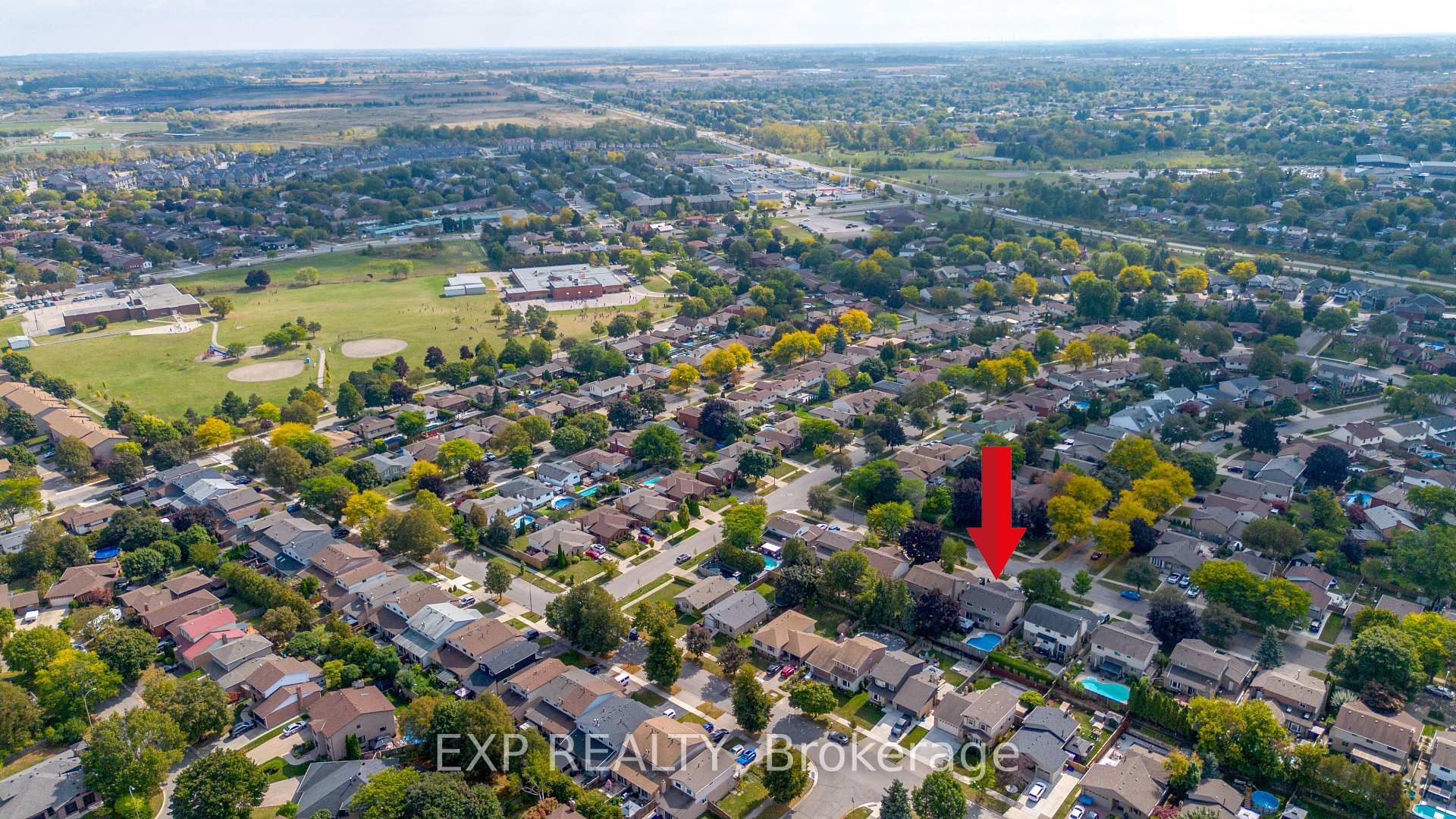 Photo 44 of 39 Ainsworth Street, Hamilton, Stoney Creek Mountain — HOMEH