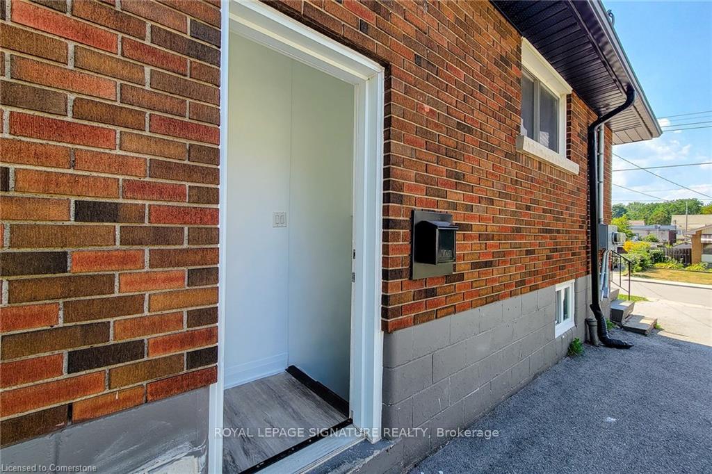 Photo 2 of 265 West 19th Street, Hamilton, Buchanan — HOMEH