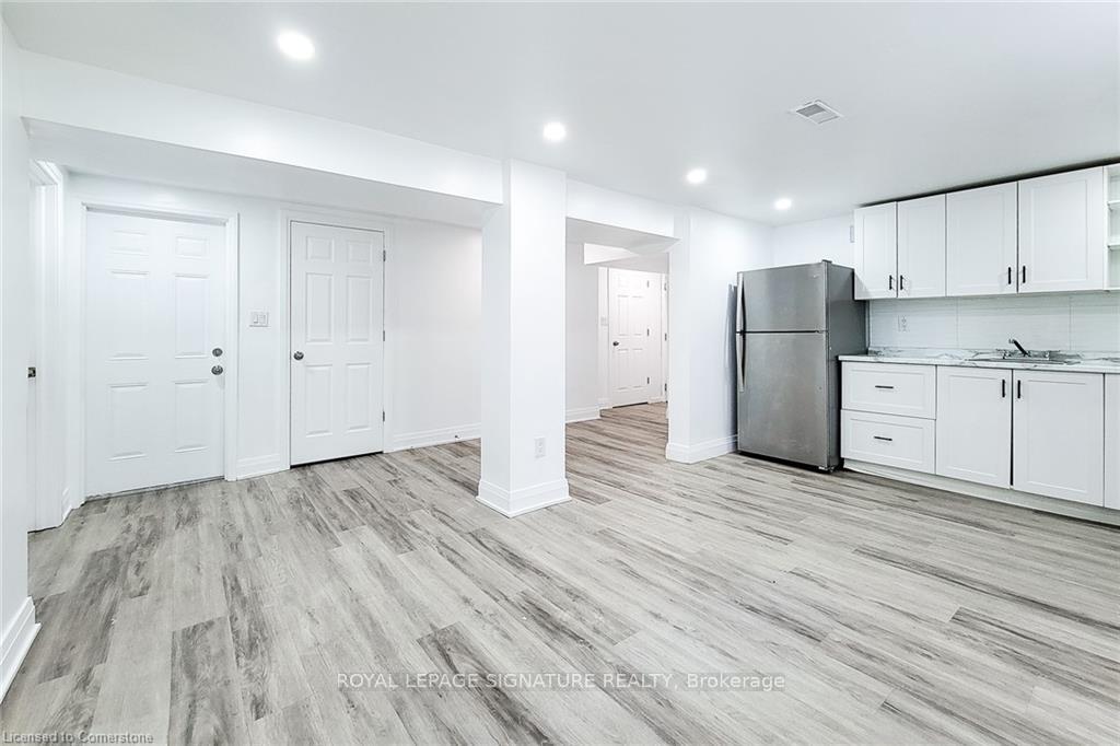 Photo 3 of 265 West 19th Street, Hamilton, Buchanan — HOMEH