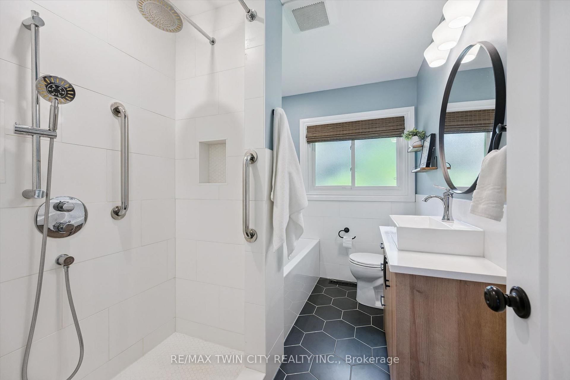 Photo 19 of 395 Blue Heron Ridge, Cambridge, Lang's Farm — HOMEH