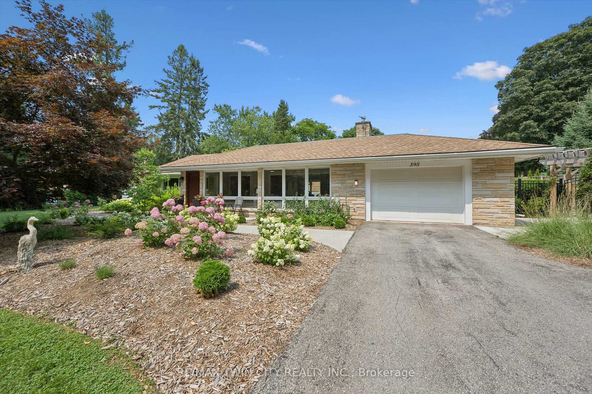 Photo 33 of 395 Blue Heron Ridge, Cambridge, Lang's Farm — HOMEH