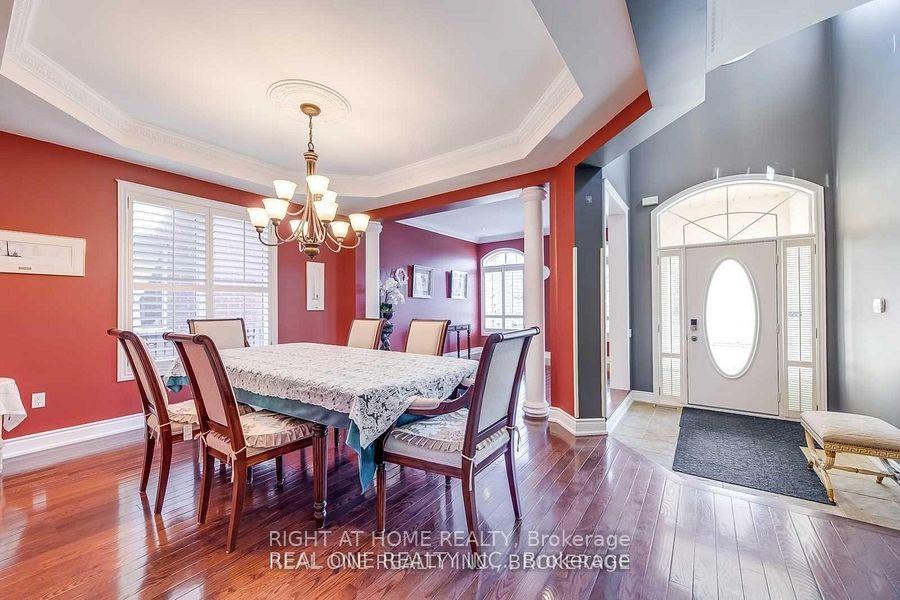 Photo 5 of 96 Spring Azure Crescent, Oakville, Bronte — HOMEH