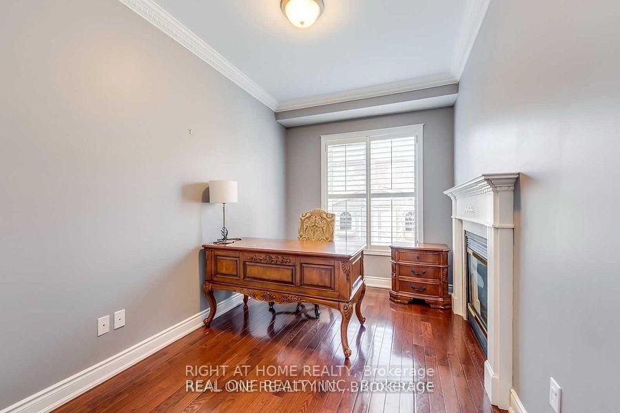 Photo 20 of 96 Spring Azure Crescent, Oakville, Bronte — HOMEH