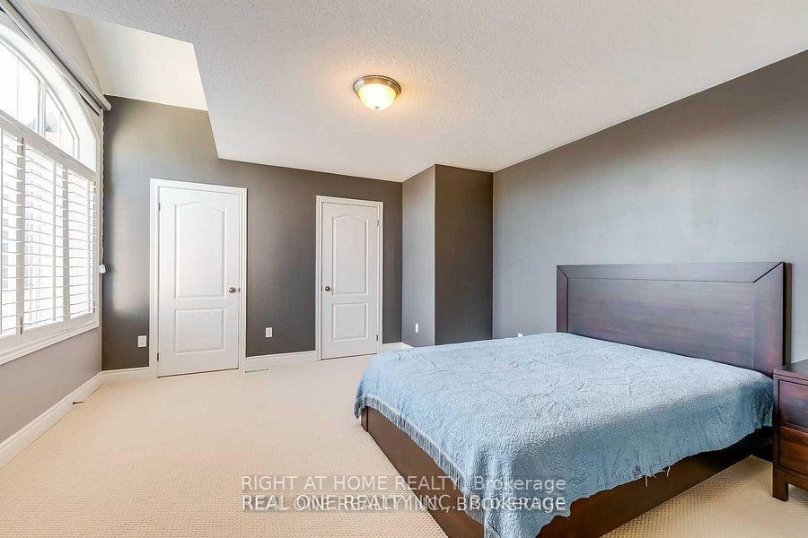 Photo 27 of 96 Spring Azure Crescent, Oakville, Bronte — HOMEH