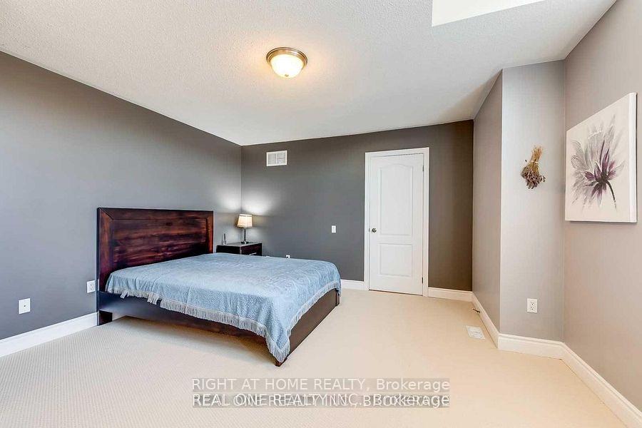Photo 28 of 96 Spring Azure Crescent, Oakville, Bronte — HOMEH