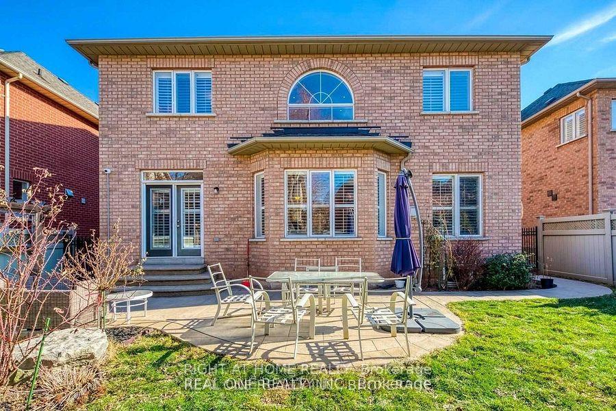 Photo 38 of 96 Spring Azure Crescent, Oakville, Bronte — HOMEH