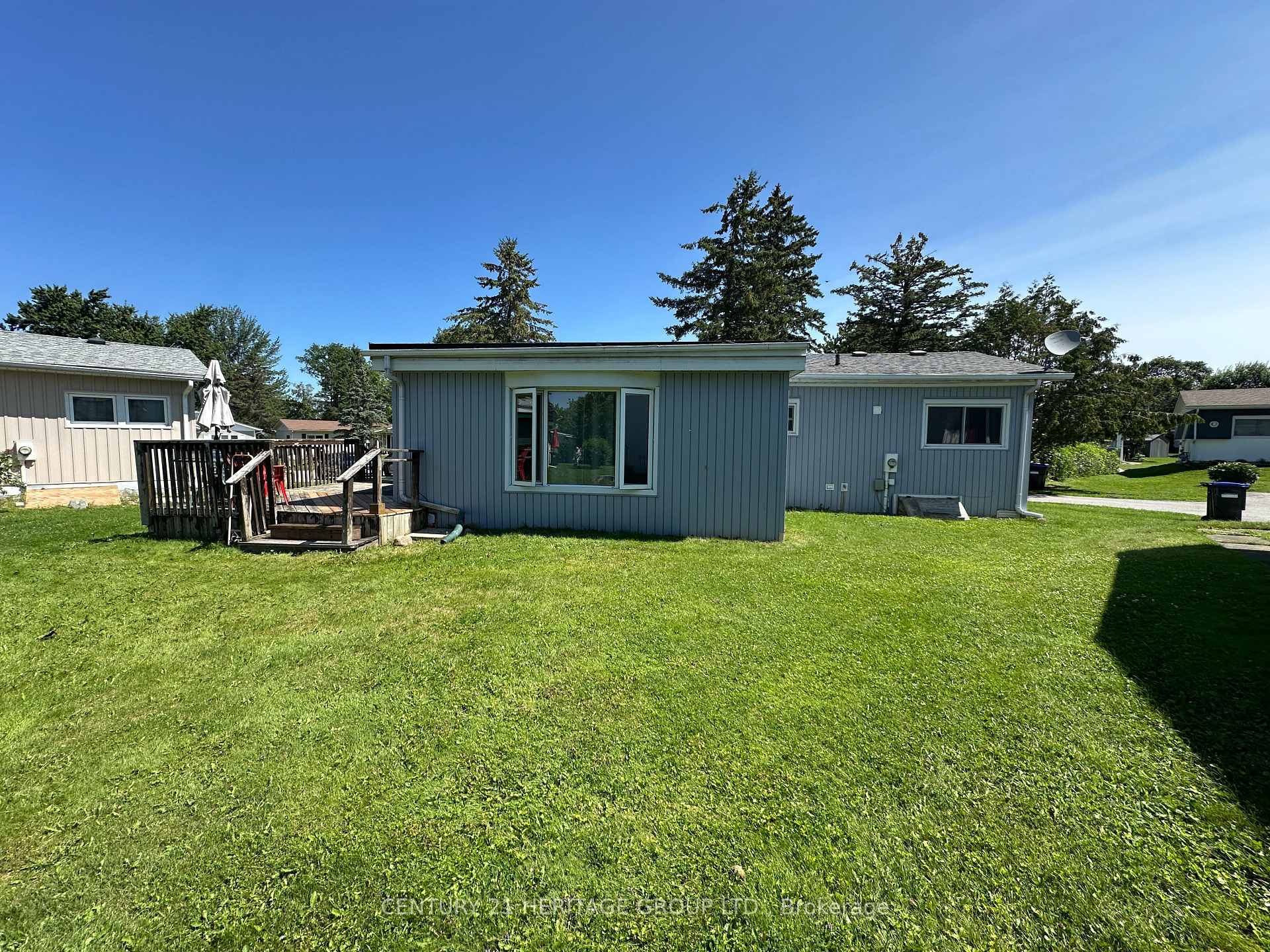 Photo 23 of 11 Maple Court, Innisfil, Rural Innisfil — HOMEH
