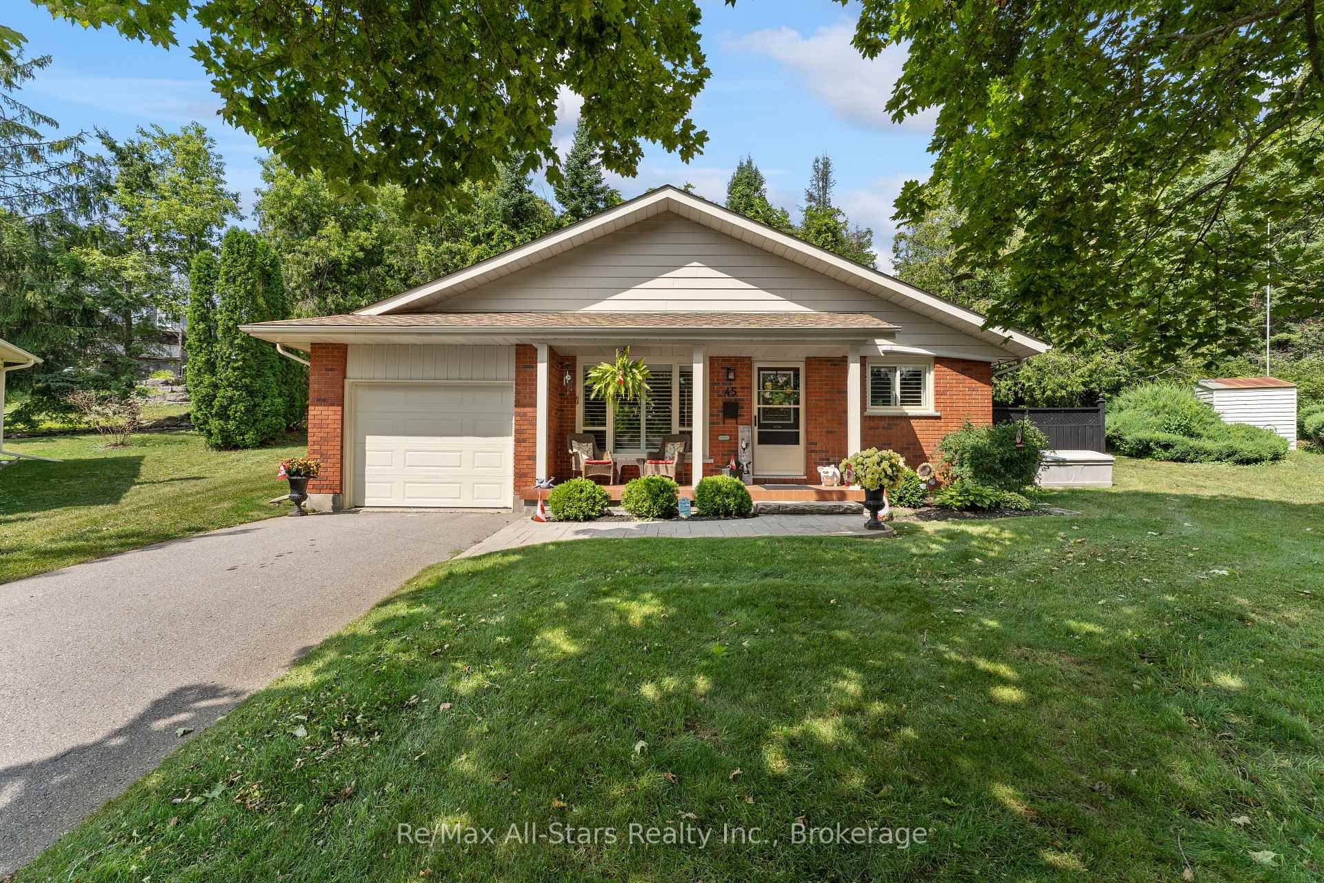 Photo 1 of 45 Janlisda Drive, Kawartha Lakes, Fenelon Falls — HOMEH