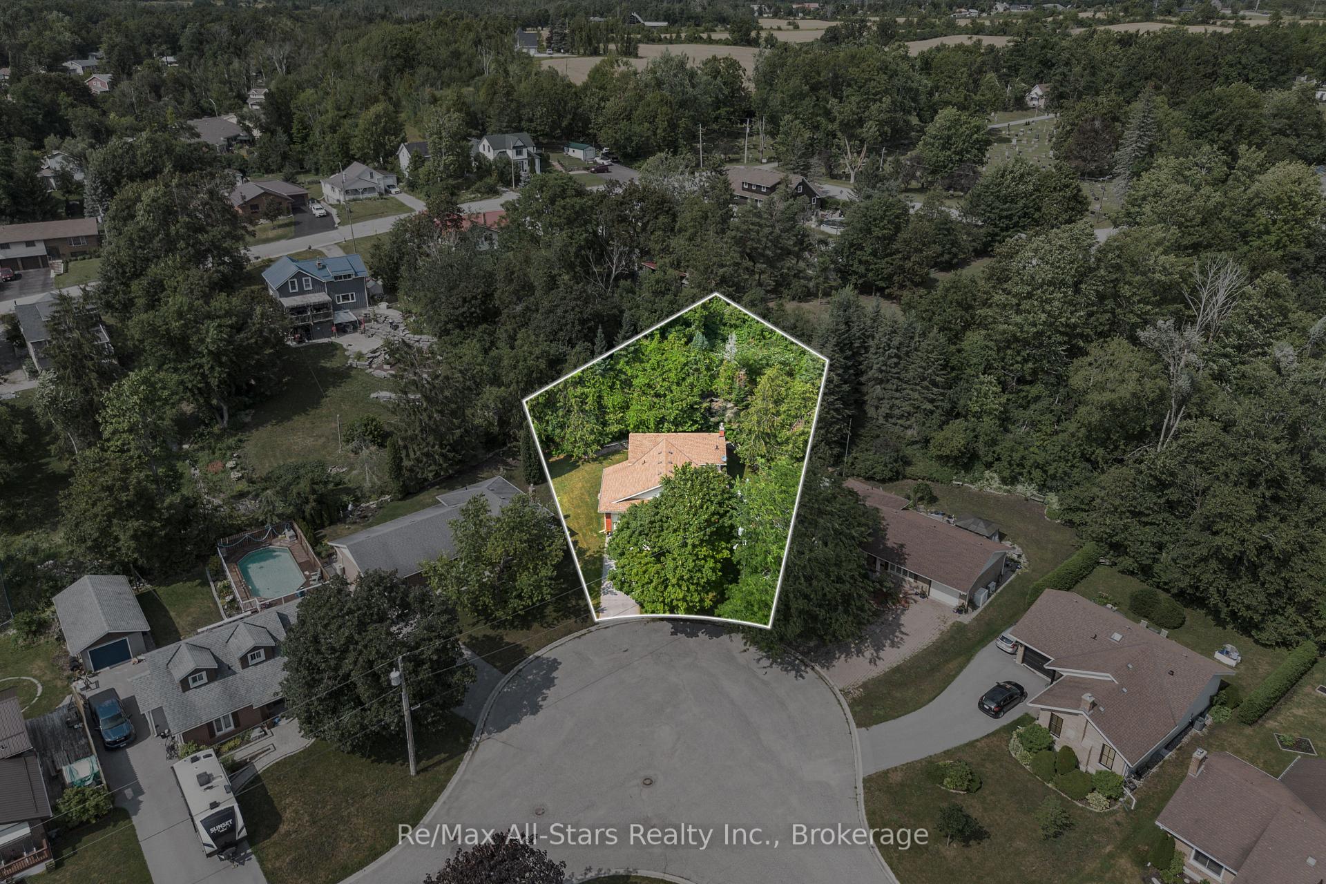 Photo 2 of 45 Janlisda Drive, Kawartha Lakes, Fenelon Falls — HOMEH