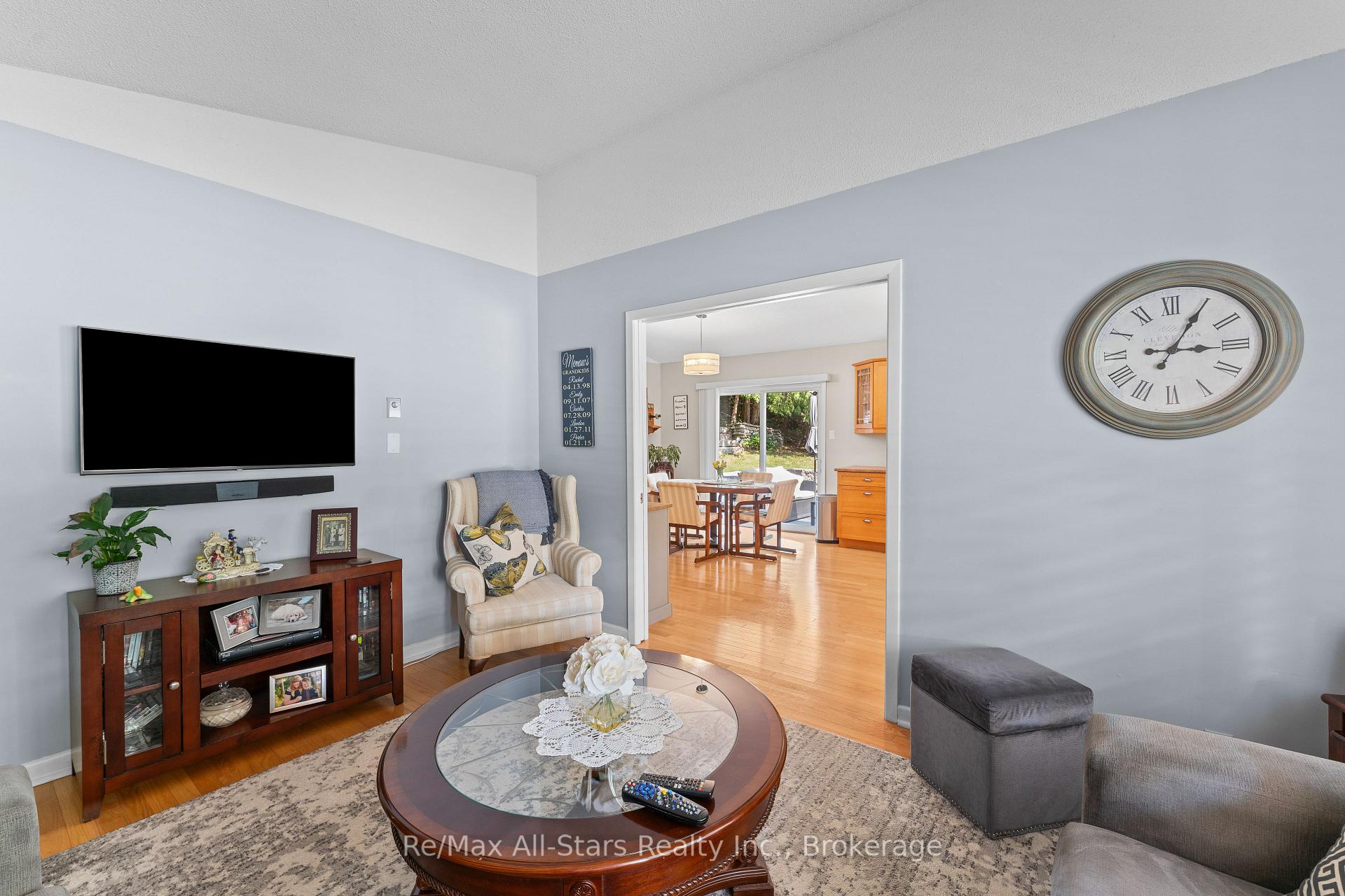 Photo 17 of 45 Janlisda Drive, Kawartha Lakes, Fenelon Falls — HOMEH