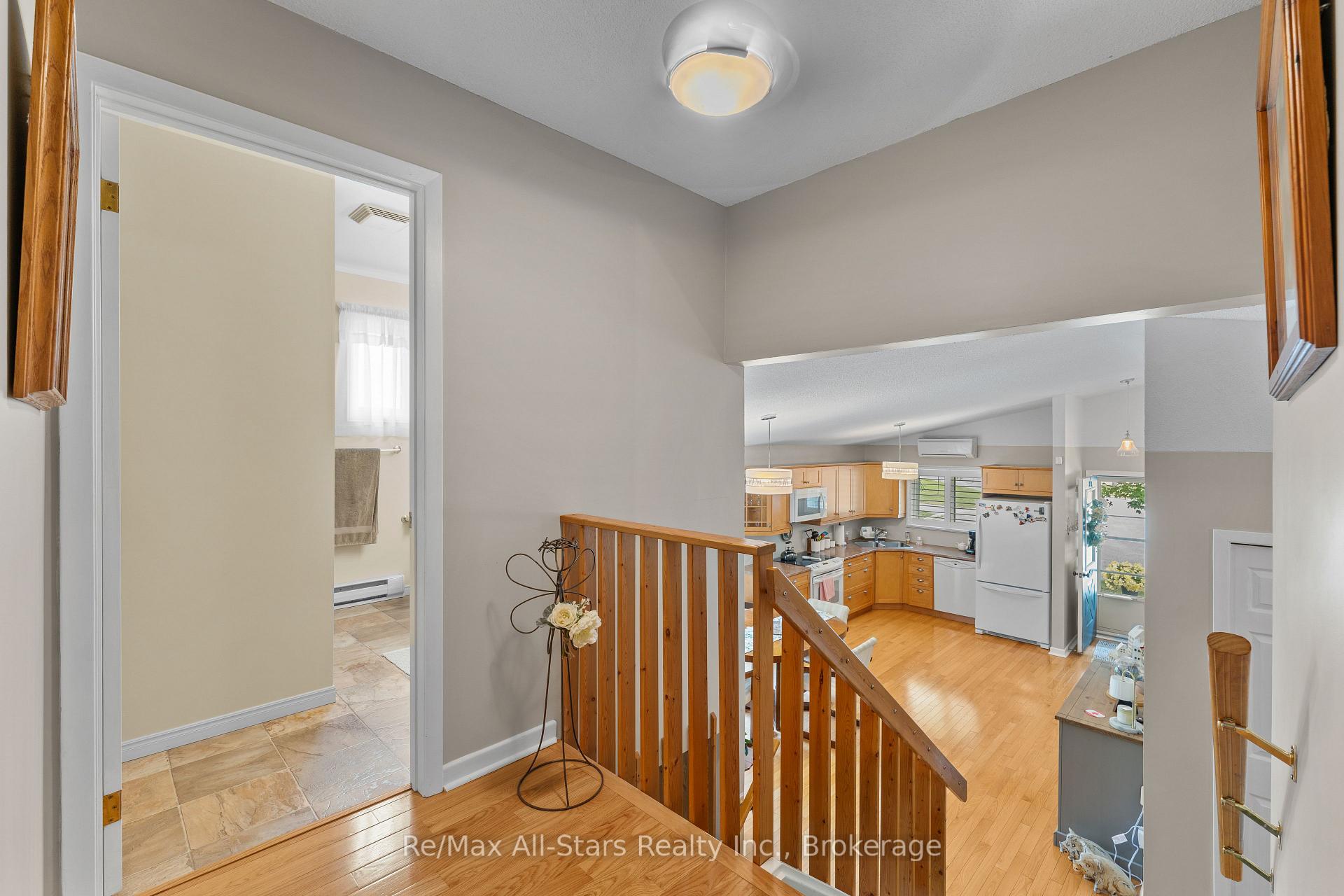 Photo 25 of 45 Janlisda Drive, Kawartha Lakes, Fenelon Falls — HOMEH