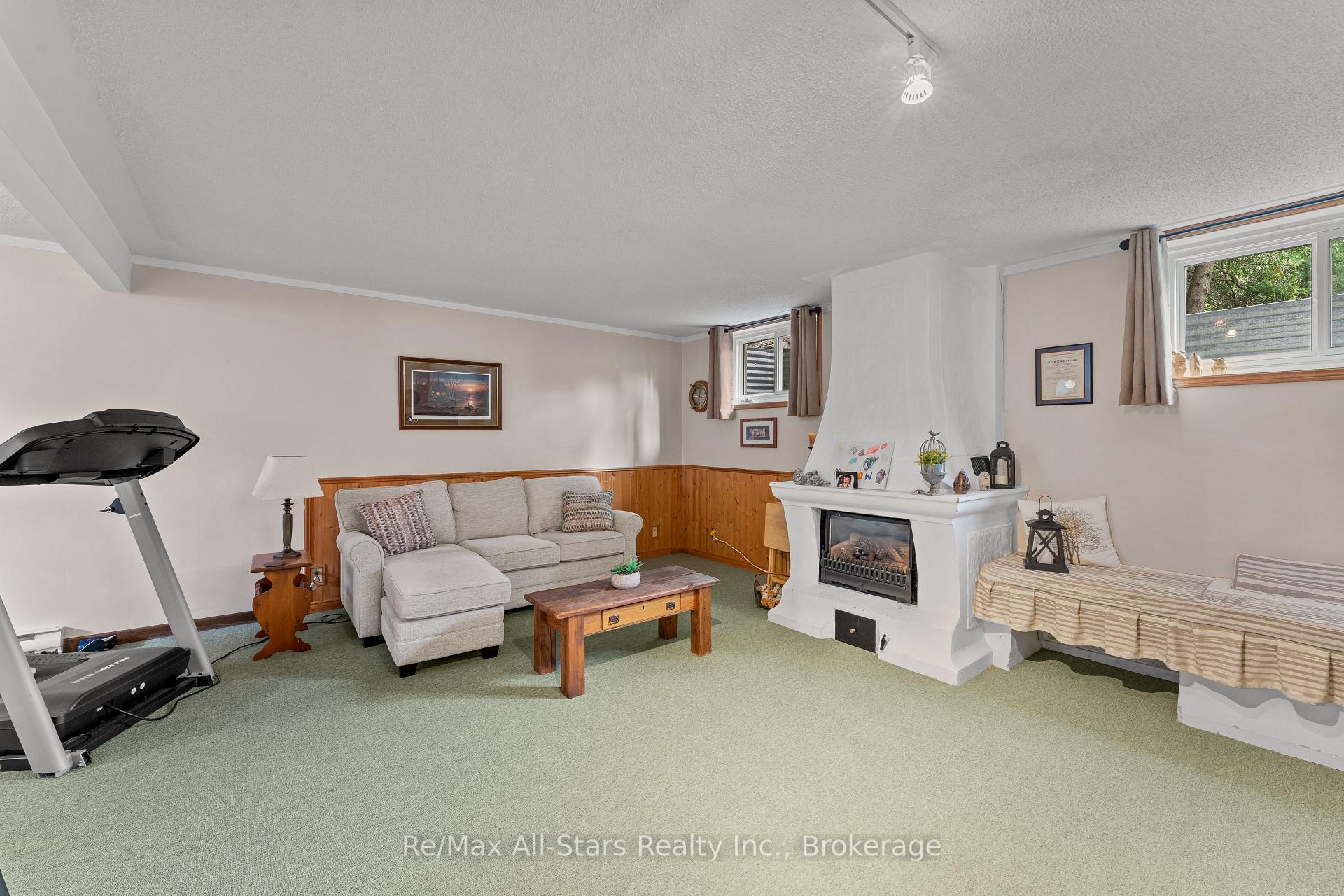 Photo 30 of 45 Janlisda Drive, Kawartha Lakes, Fenelon Falls — HOMEH
