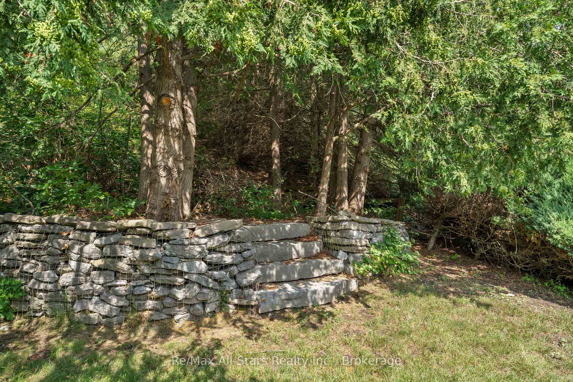 Photo 37 of 45 Janlisda Drive, Kawartha Lakes, Fenelon Falls — HOMEH