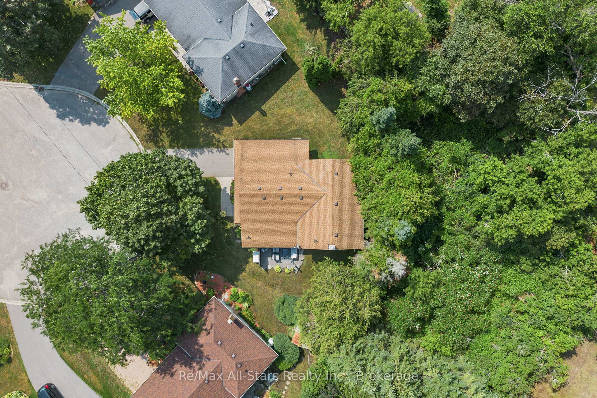 Photo 38 of 45 Janlisda Drive, Kawartha Lakes, Fenelon Falls — HOMEH