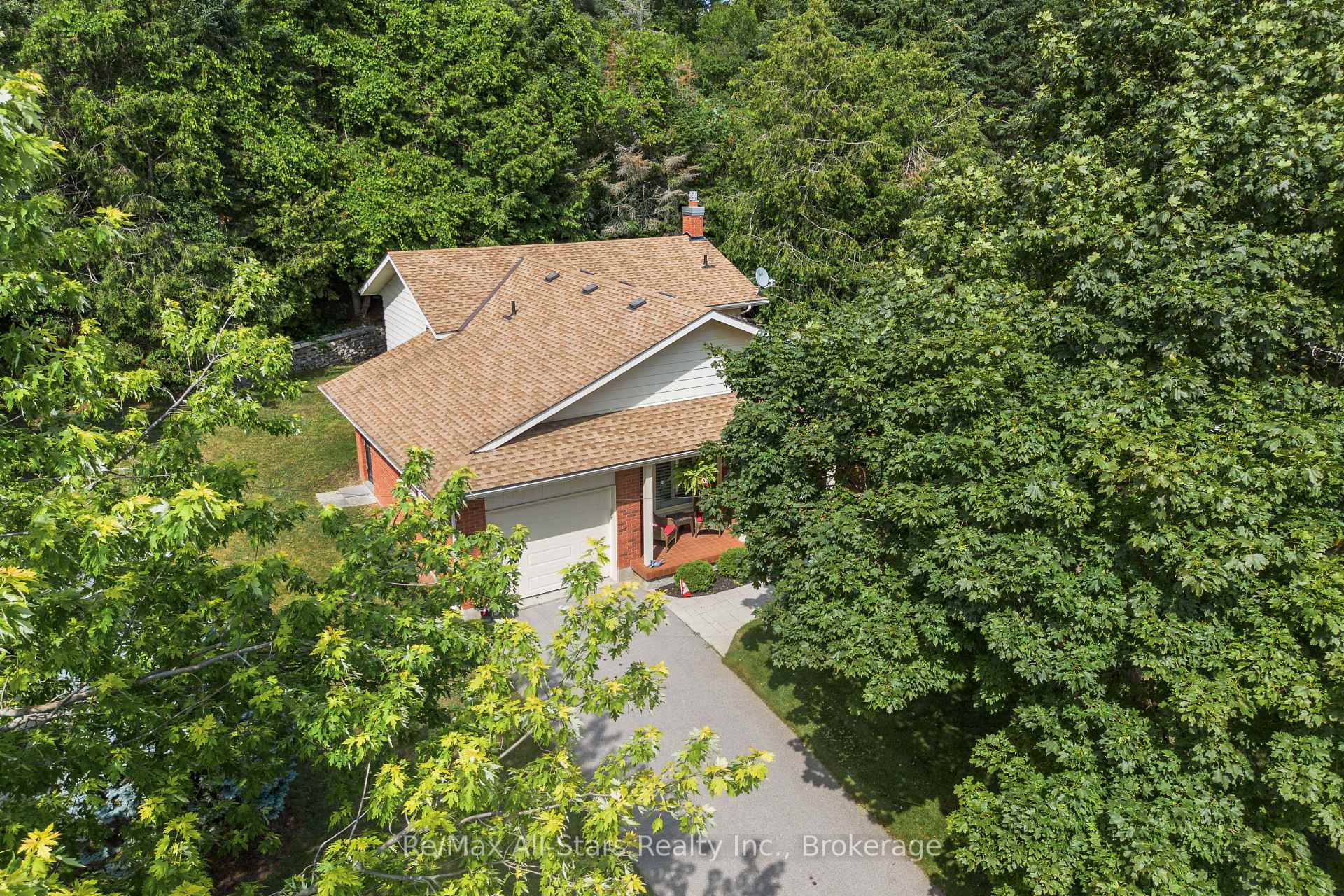 Photo 39 of 45 Janlisda Drive, Kawartha Lakes, Fenelon Falls — HOMEH