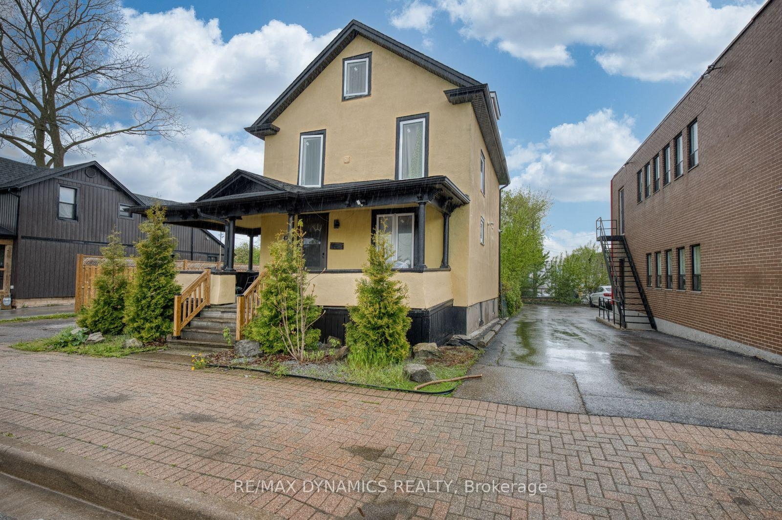 Photo of 4770 Queen Street