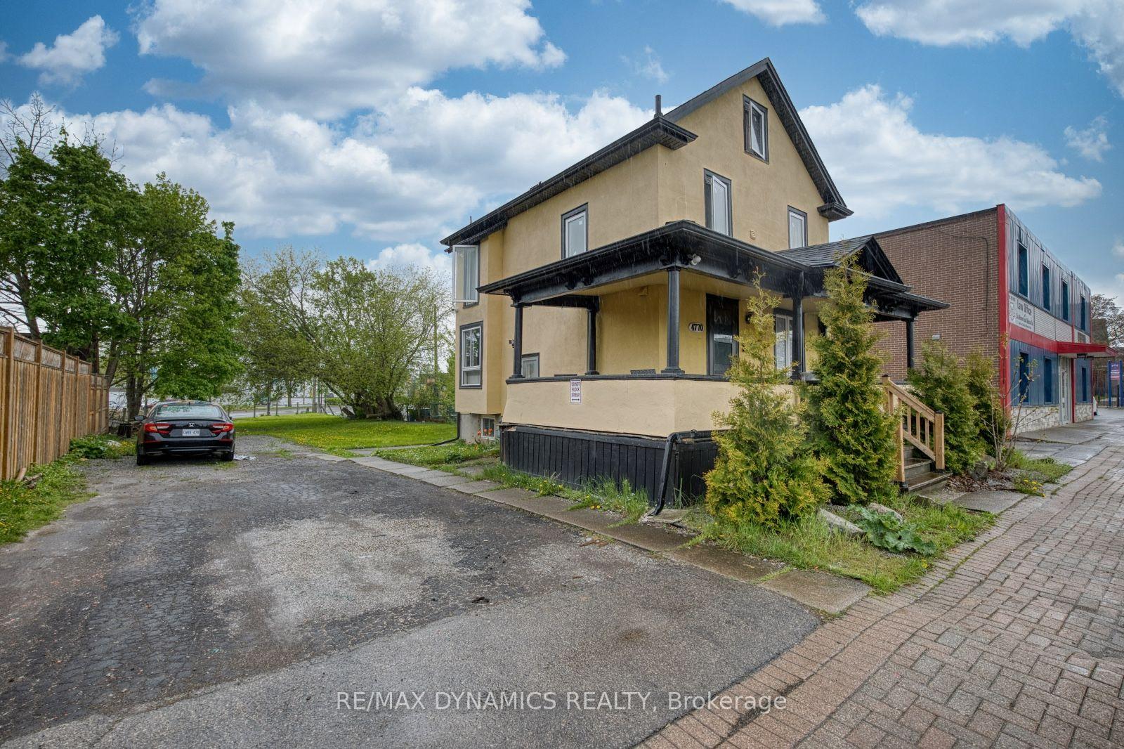 Photo 2 of 4770 Queen Street, Niagara Falls, Downtown — HOMEH