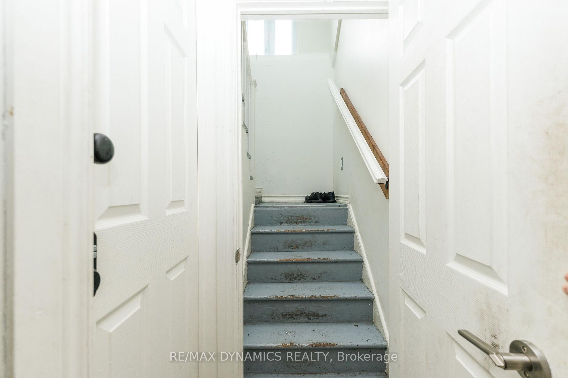 Photo 10 of 4770 Queen Street, Niagara Falls, Downtown — HOMEH