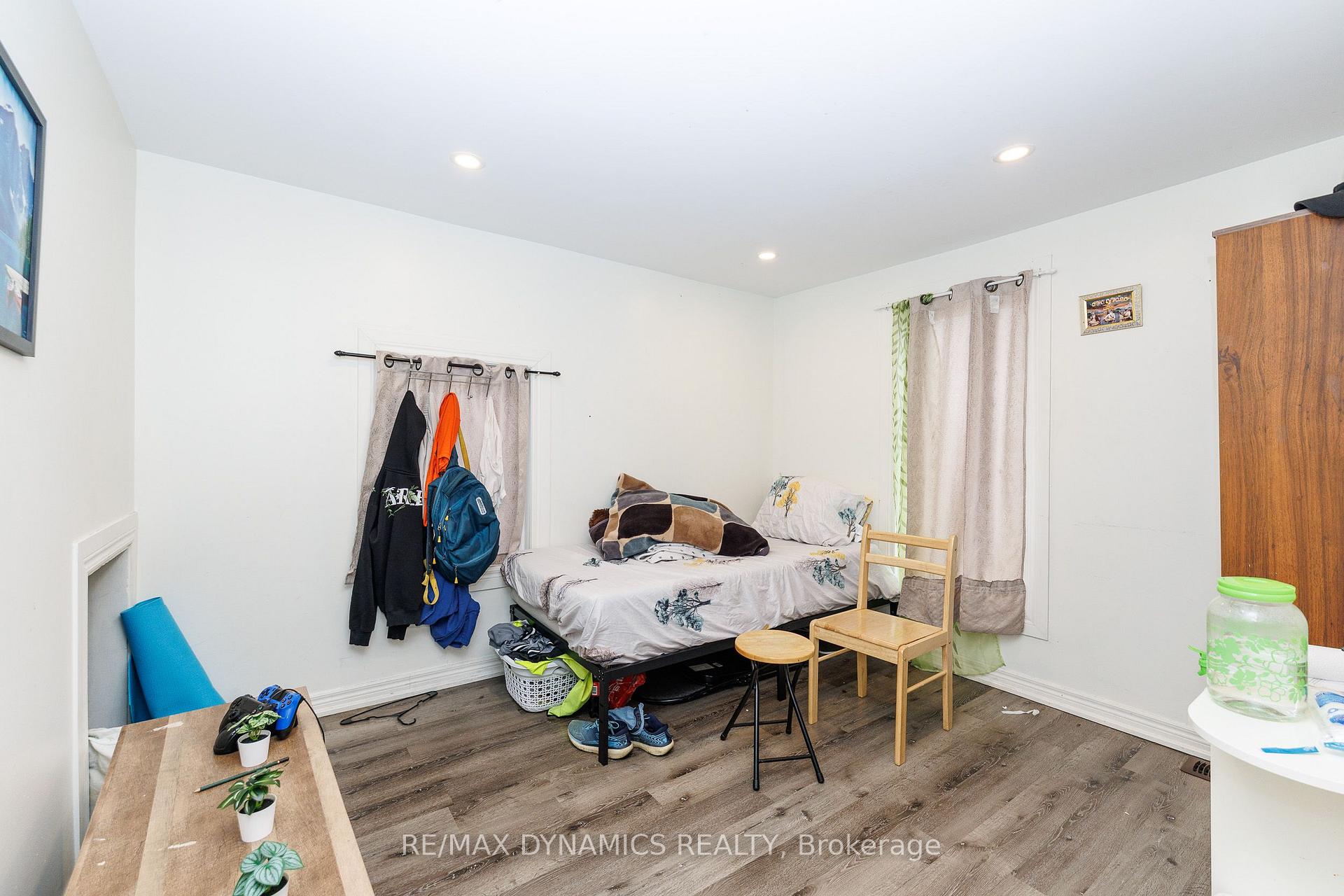 Photo 14 of 4770 Queen Street, Niagara Falls, Downtown — HOMEH