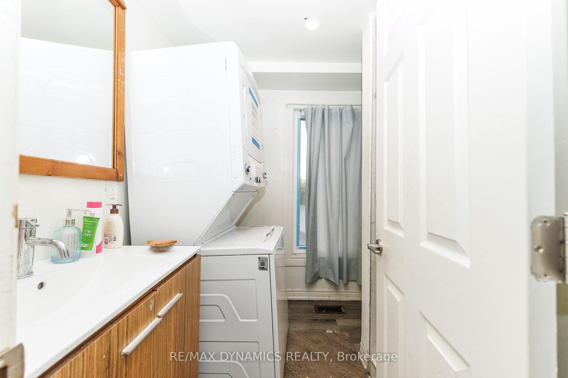 Photo 16 of 4770 Queen Street, Niagara Falls, Downtown — HOMEH