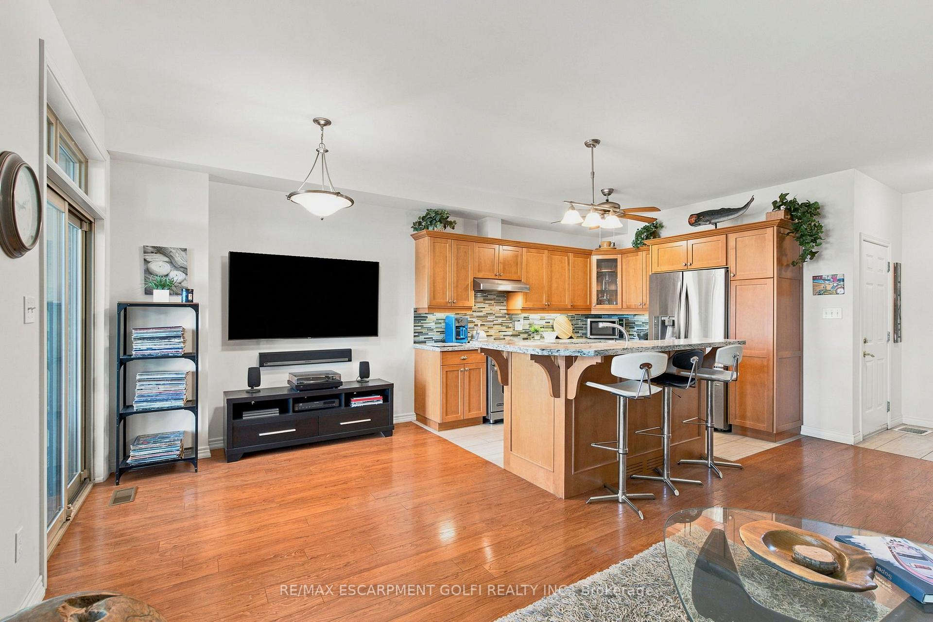 Photo 6 of 1069 Beach Boulevard, Hamilton, Hamilton Beach — HOMEH