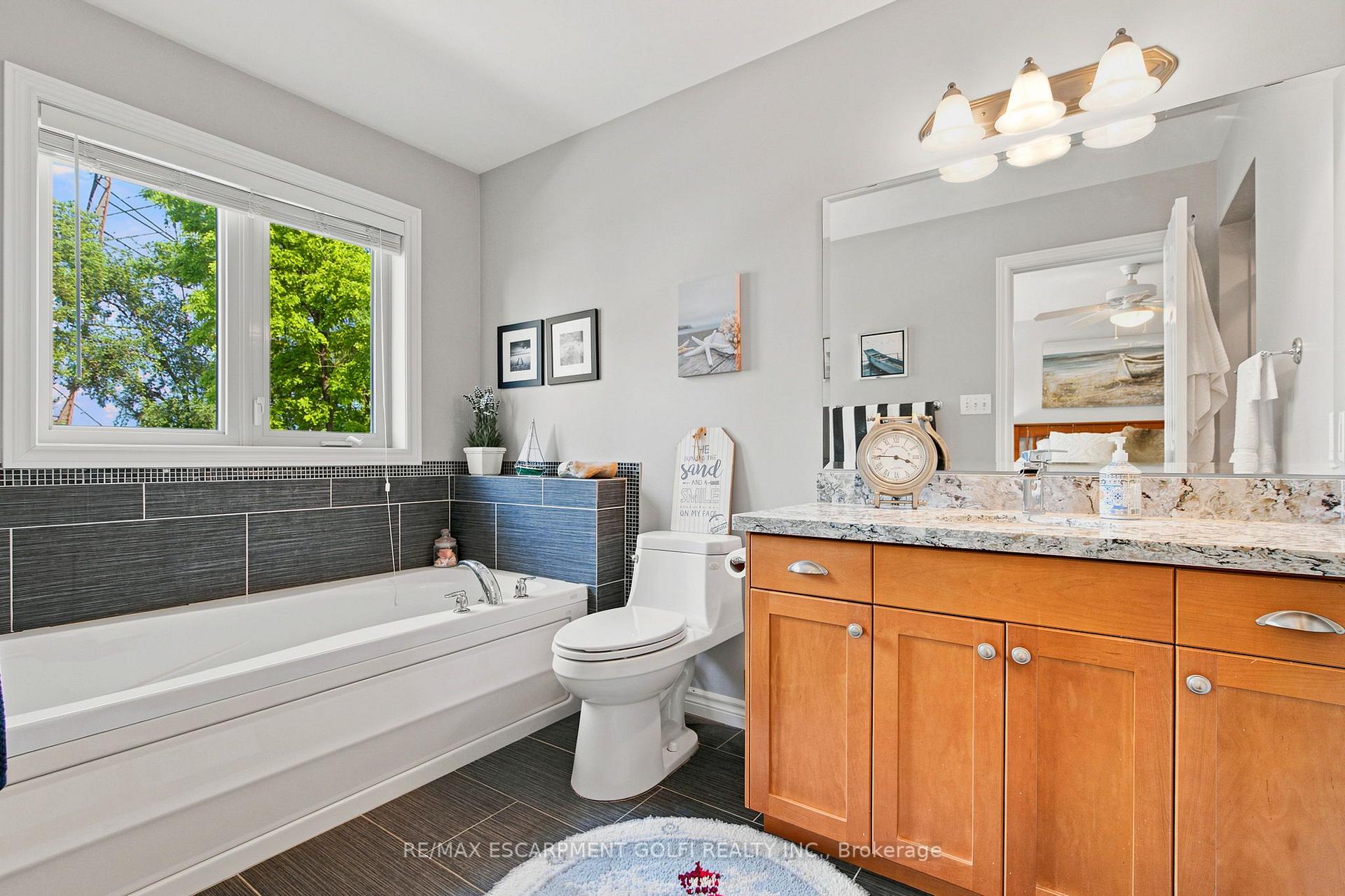 Photo 13 of 1069 Beach Boulevard, Hamilton, Hamilton Beach — HOMEH