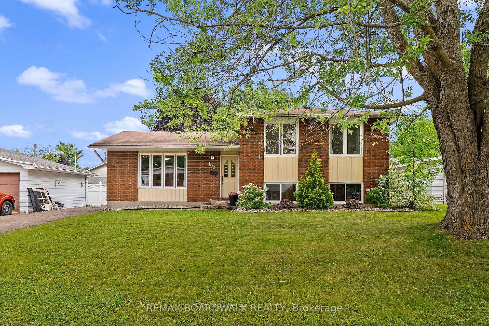 Photo of 192 Allan Drive