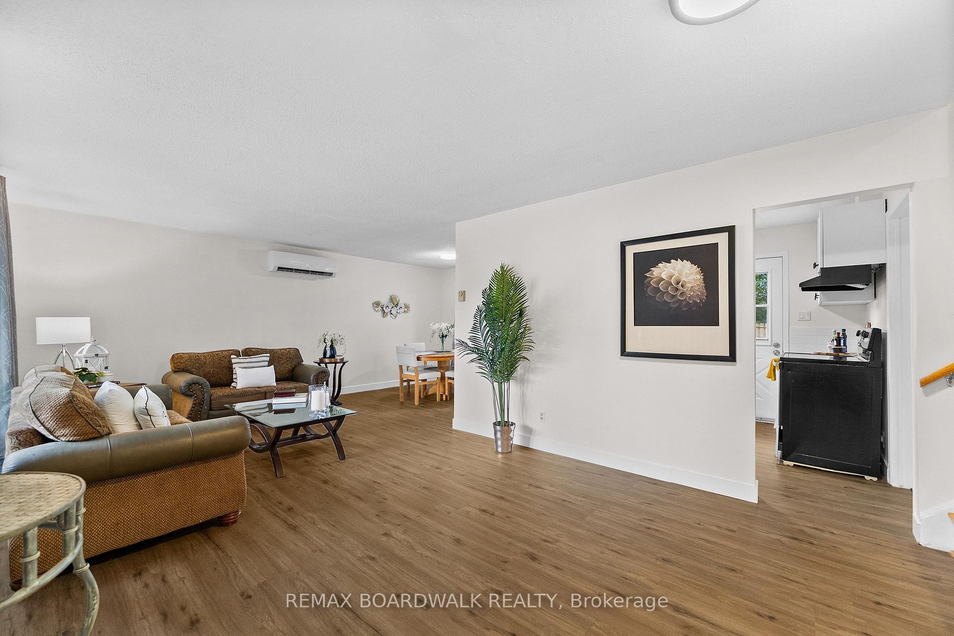 Photo 5 of 192 Allan Drive, Arnprior, Arnprior — HOMEH