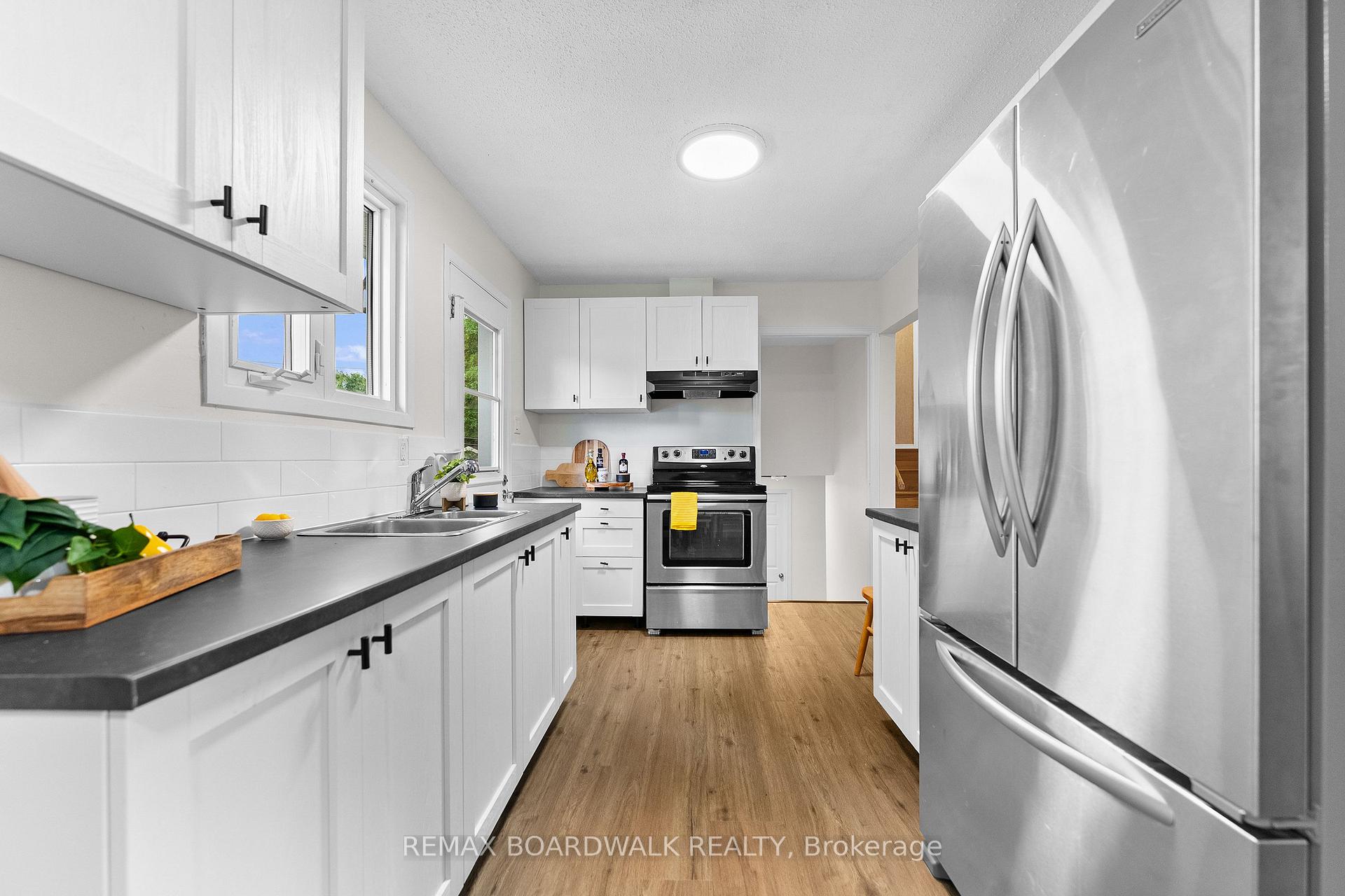 Photo 10 of 192 Allan Drive, Arnprior, Arnprior — HOMEH